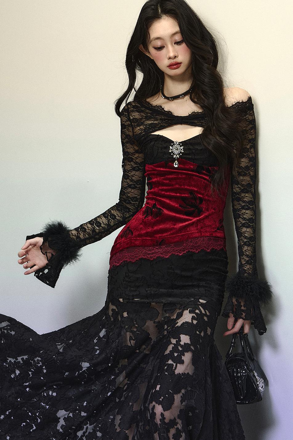 Off-Shoulder Lace Mermaid Dress