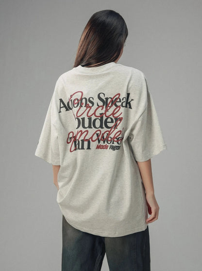 T-Shirt mit Rundhalsausschnitt und kontrastierendem Buchstabenaufdruck