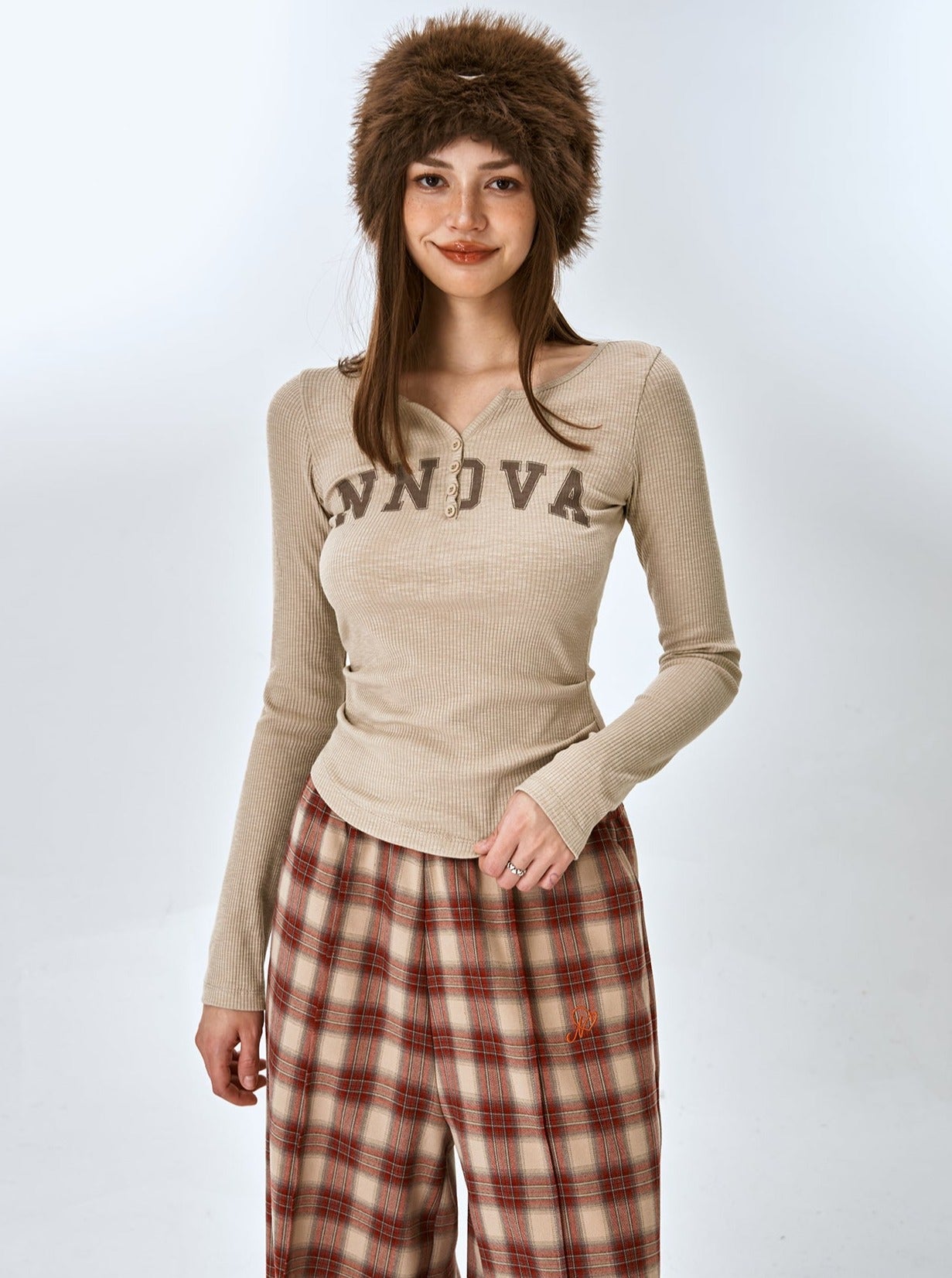 American long-sleeved top