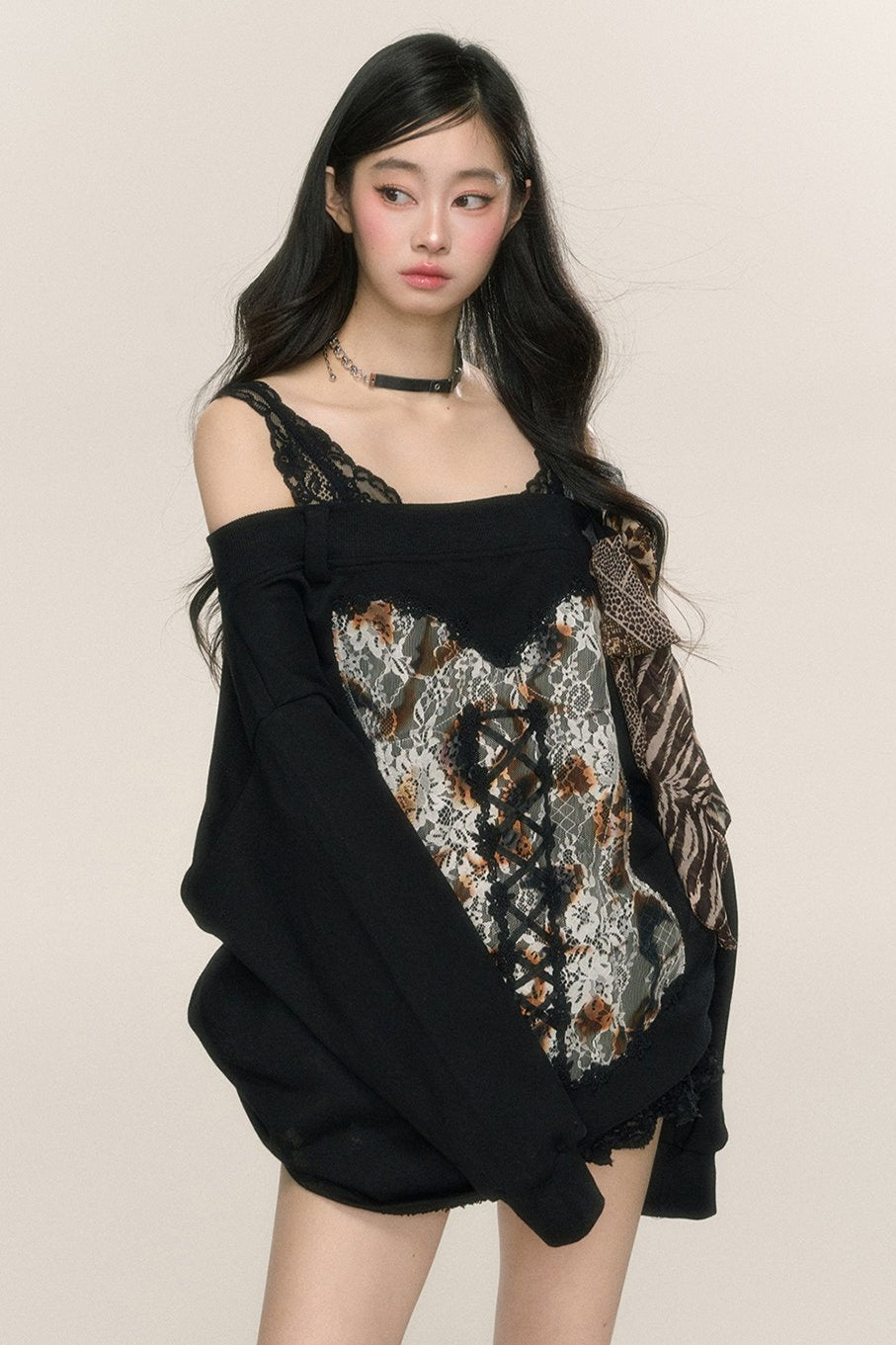 Paris Pictorial One-Shoulder Lace Sweatshirt Set-Up