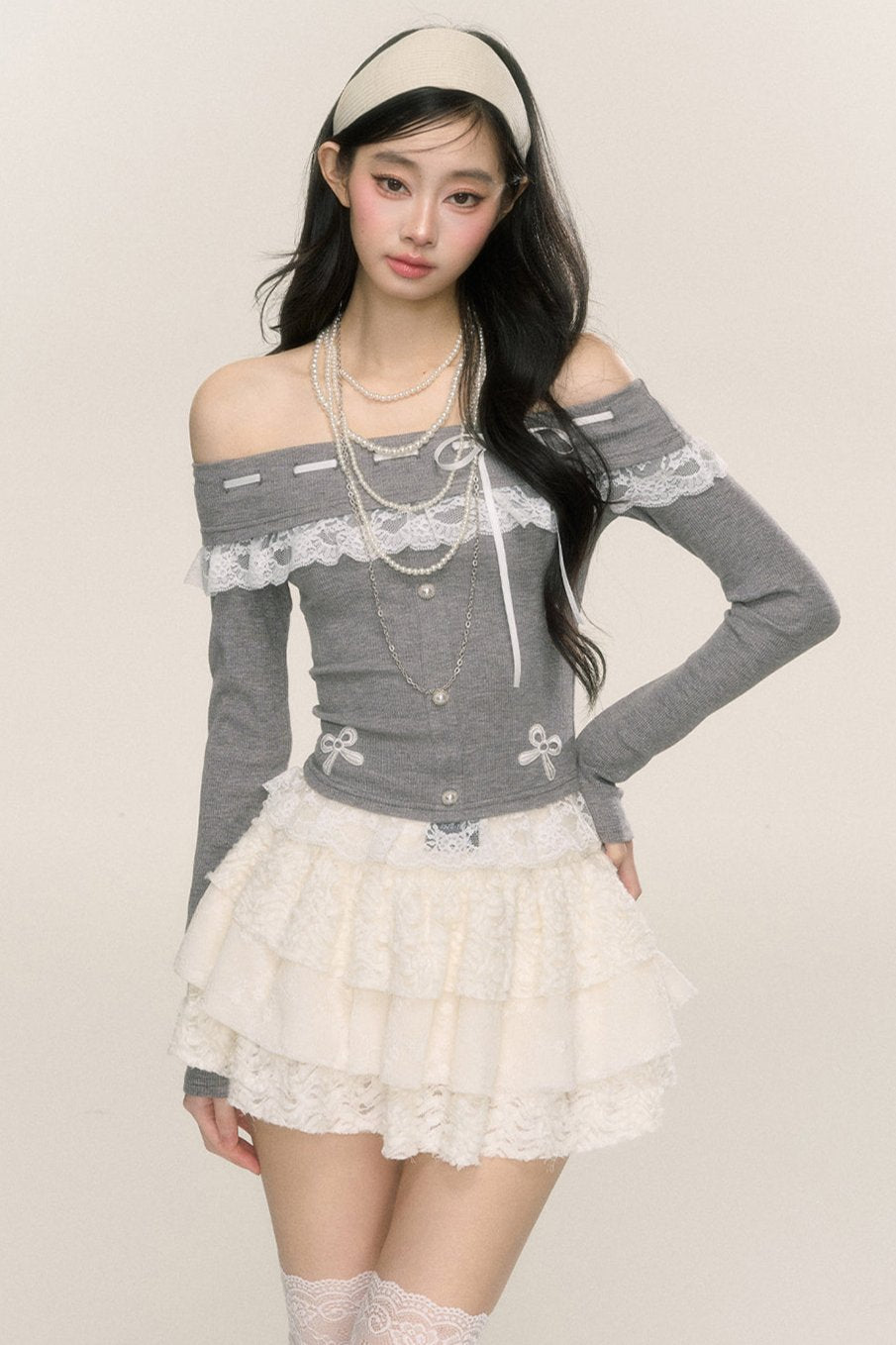 [September 26th 20 o'clock sale] less eye camellia rime one-shoulder lace long-sleeved T-shirt women's early autumn