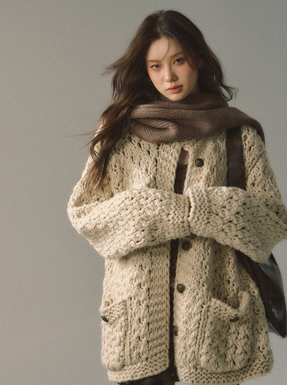Korean hooded wool shawl