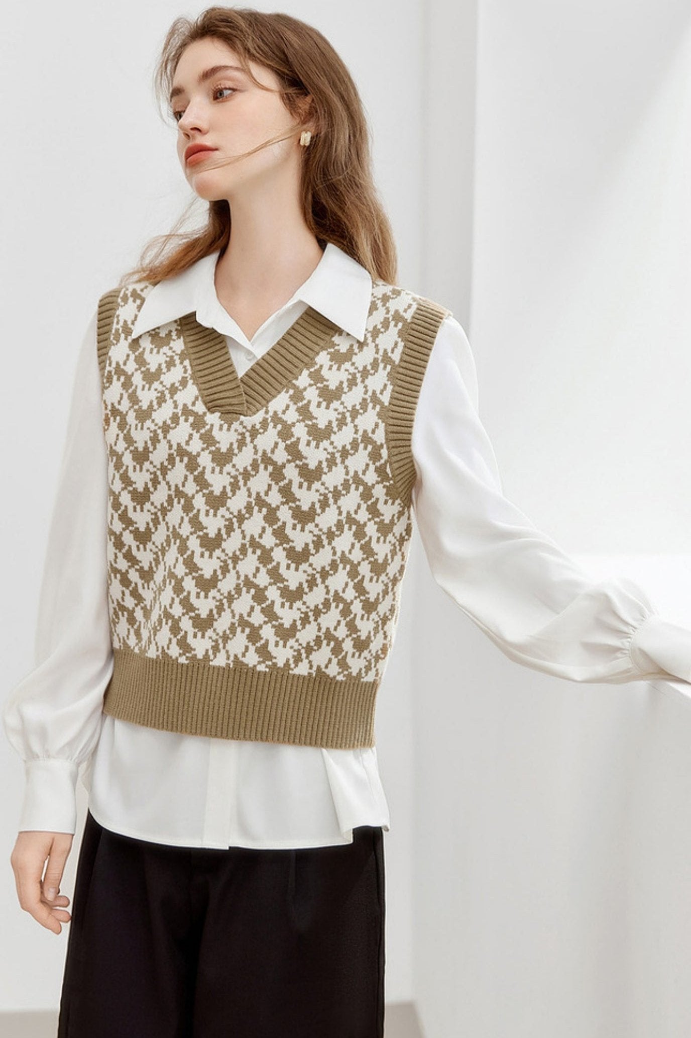 V-Neck Knitted Sweater Vest