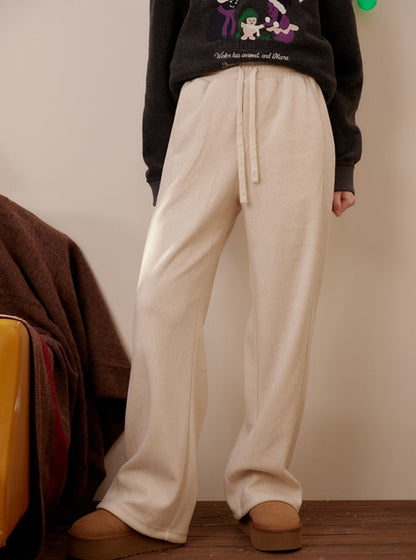 HIGH-WAISTED STRAIGHT SWEATPANTS