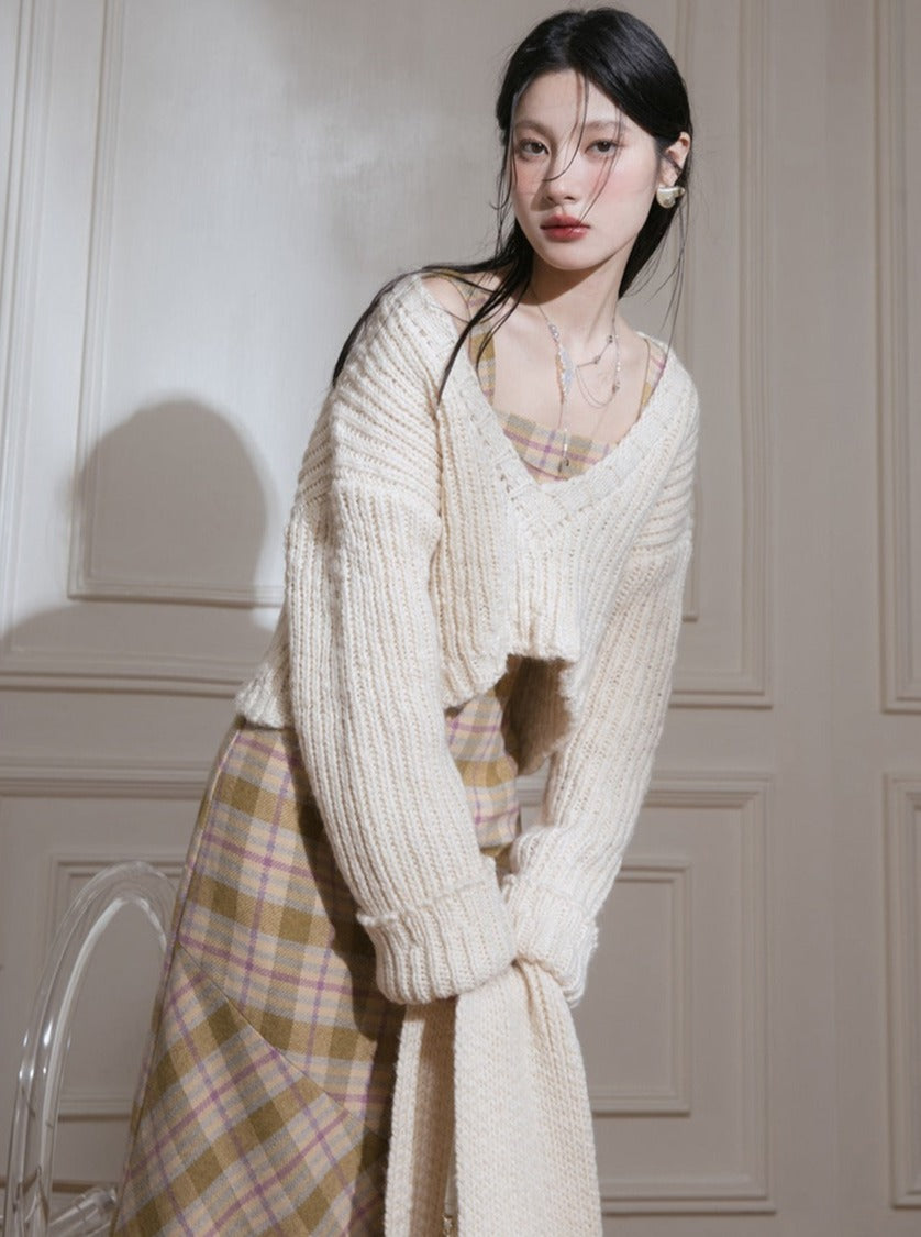 Wool Short Sweater + Scarf