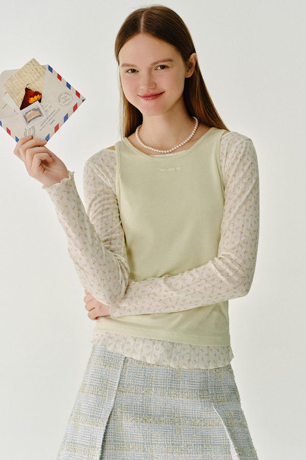 대비 조여진 허리 탑 