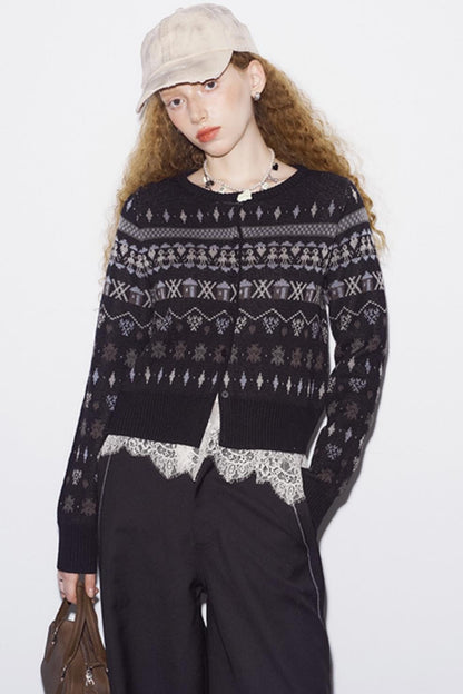 Embroidery Round-Neck Winter Cardigan