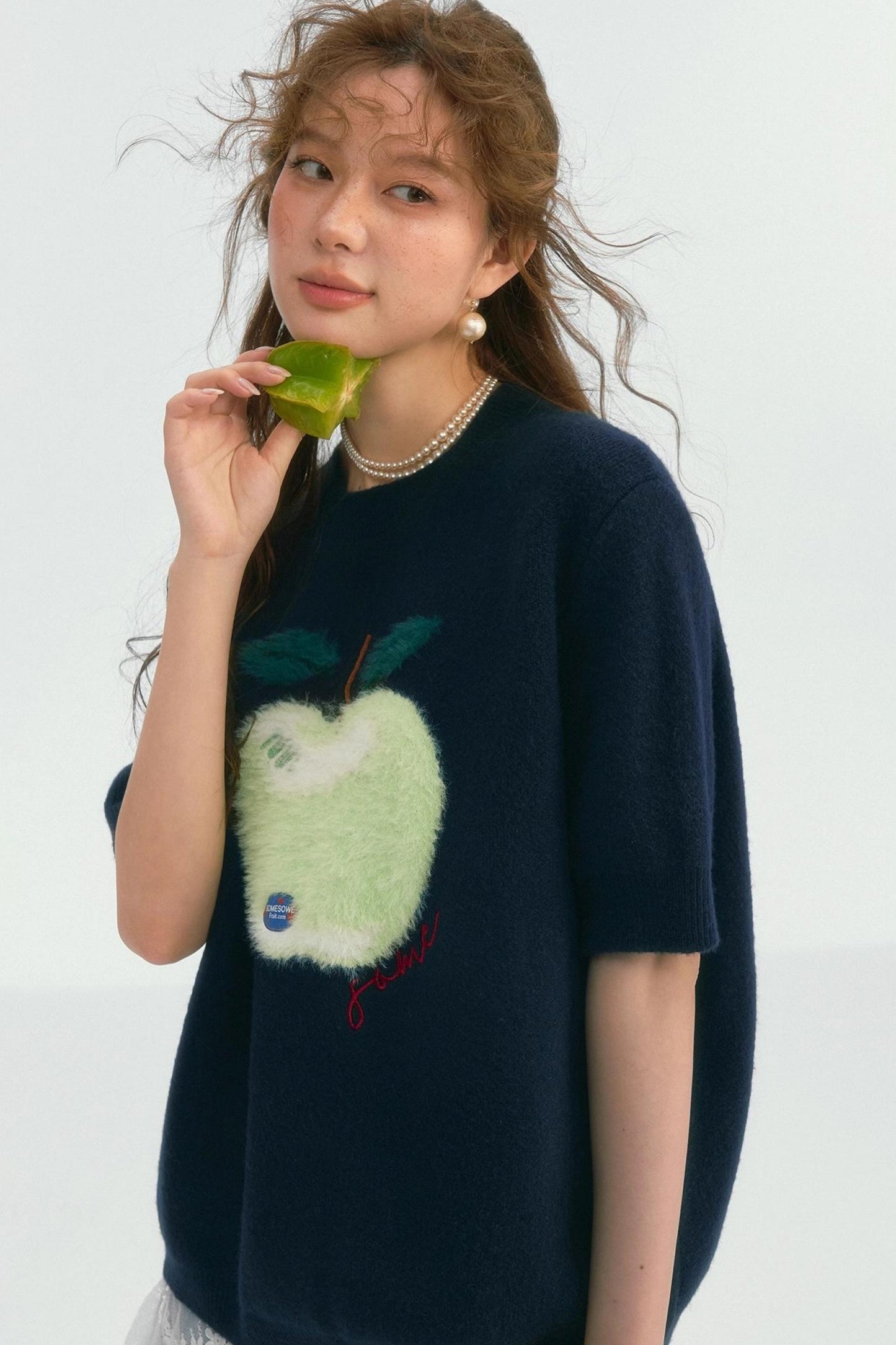 Short-Sleeved Apple Knit Top