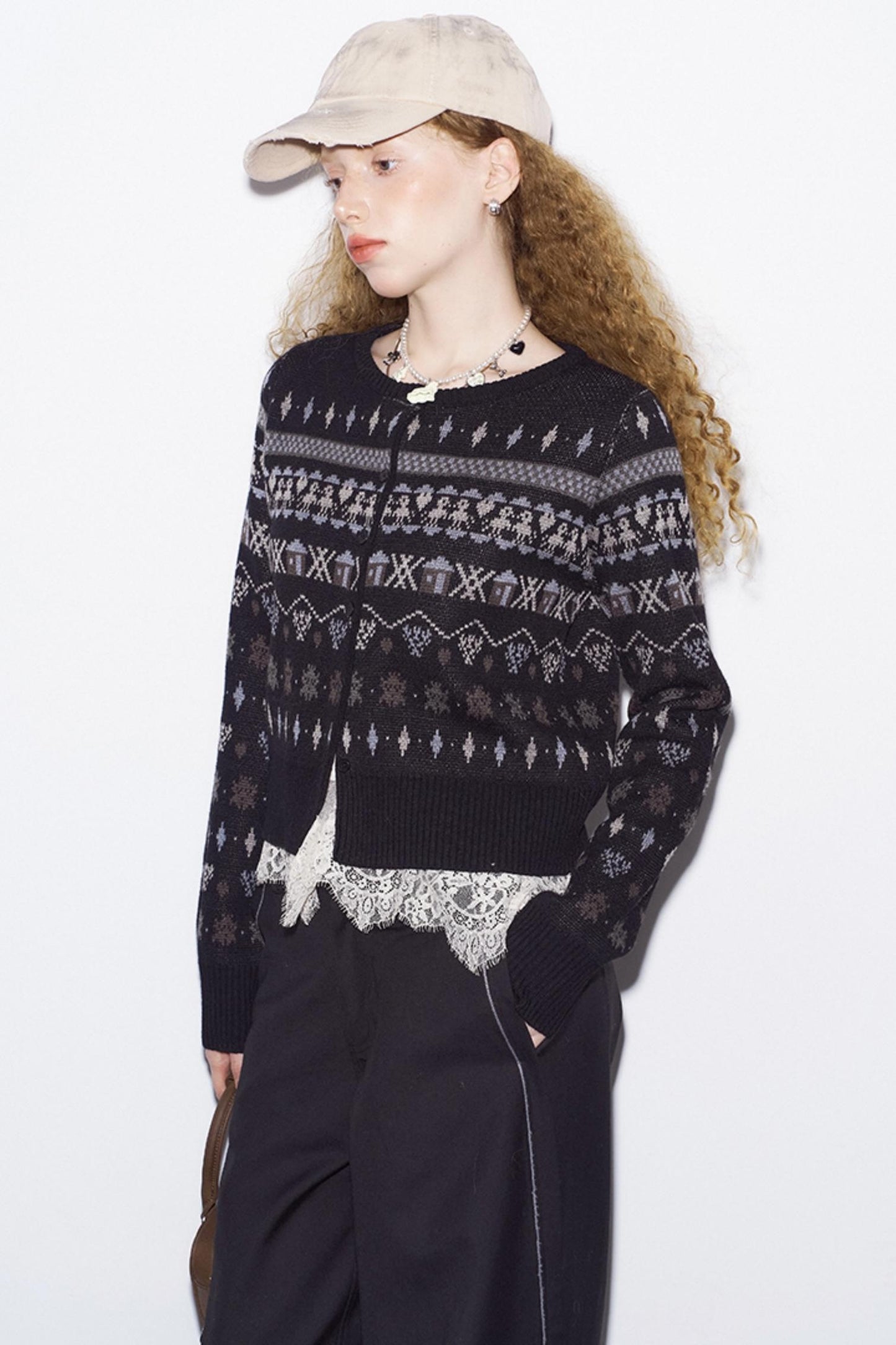 Embroidery Round-Neck Winter Cardigan