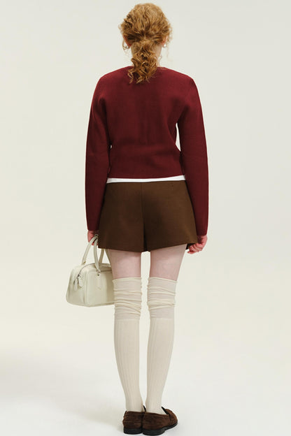 Round Neck Pearl Buckle Knitted Cardigan