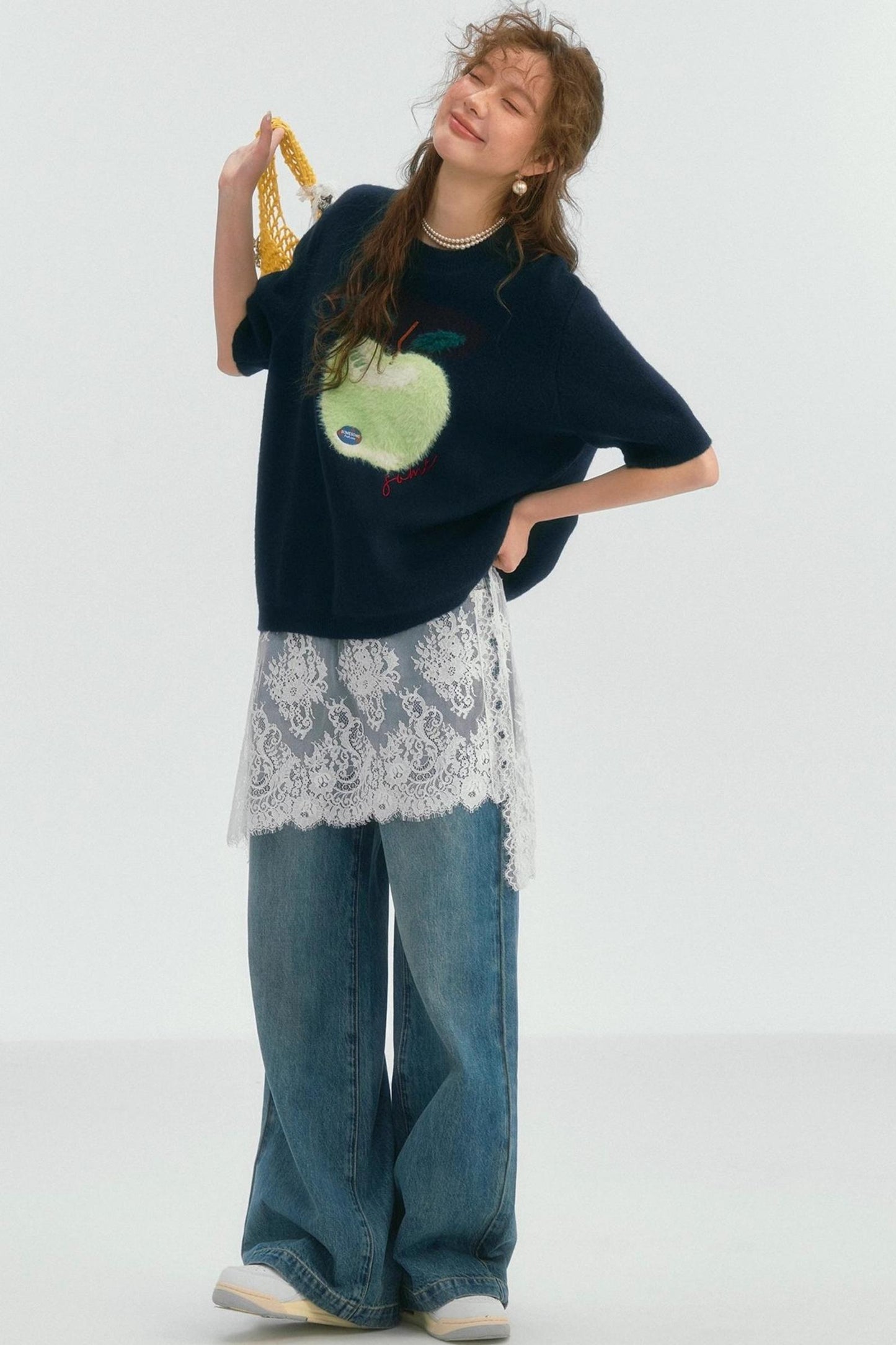 Short-Sleeved Apple Knit Top
