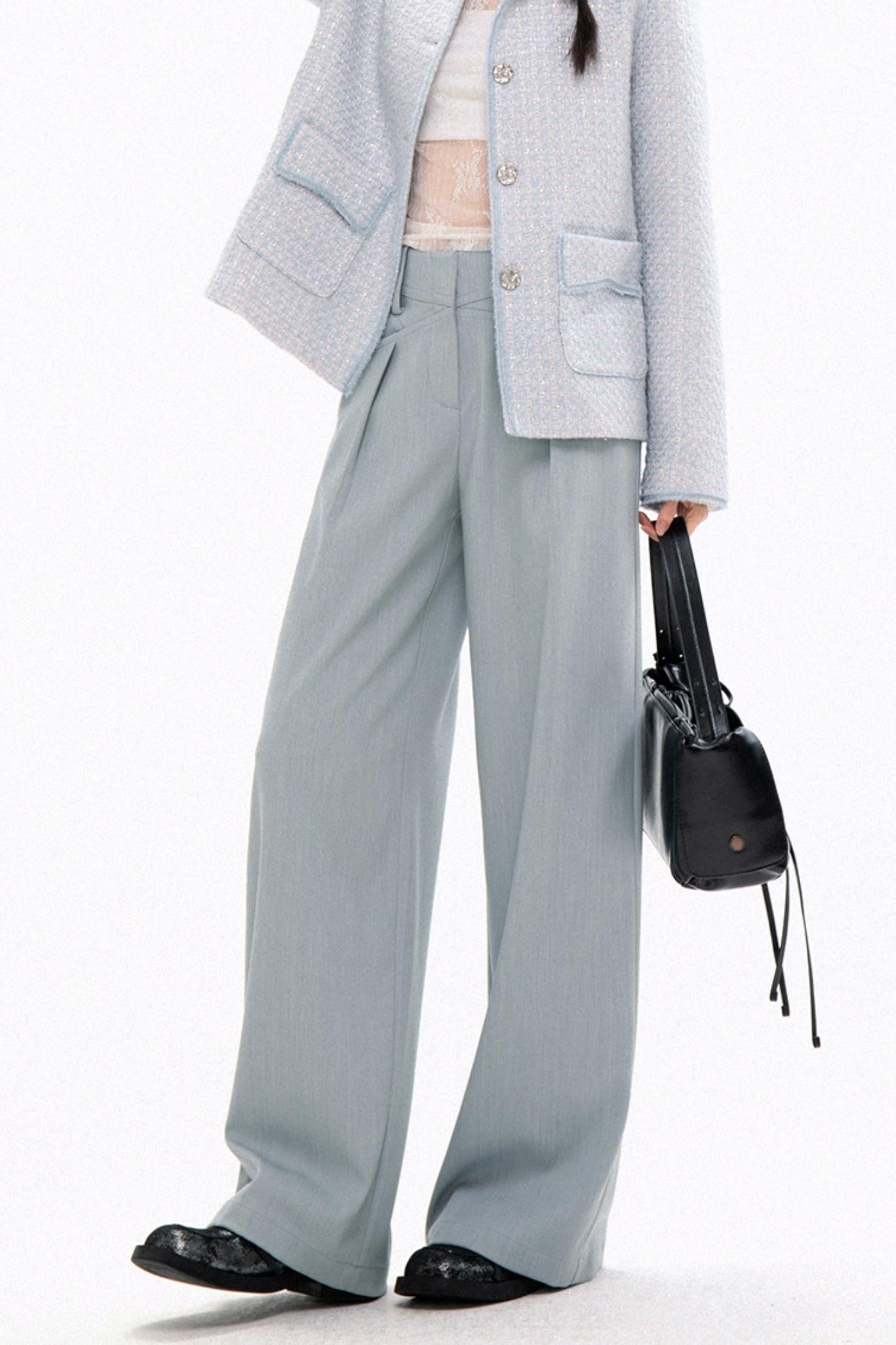 Relaxed Silhouette Mid-Rise Pants