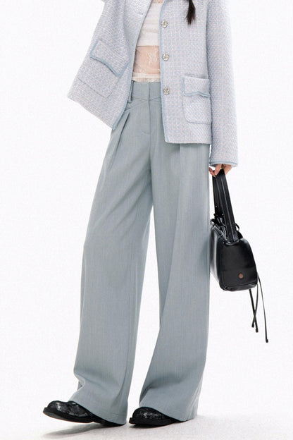 Relaxed Silhouette Mid-Rise Pants