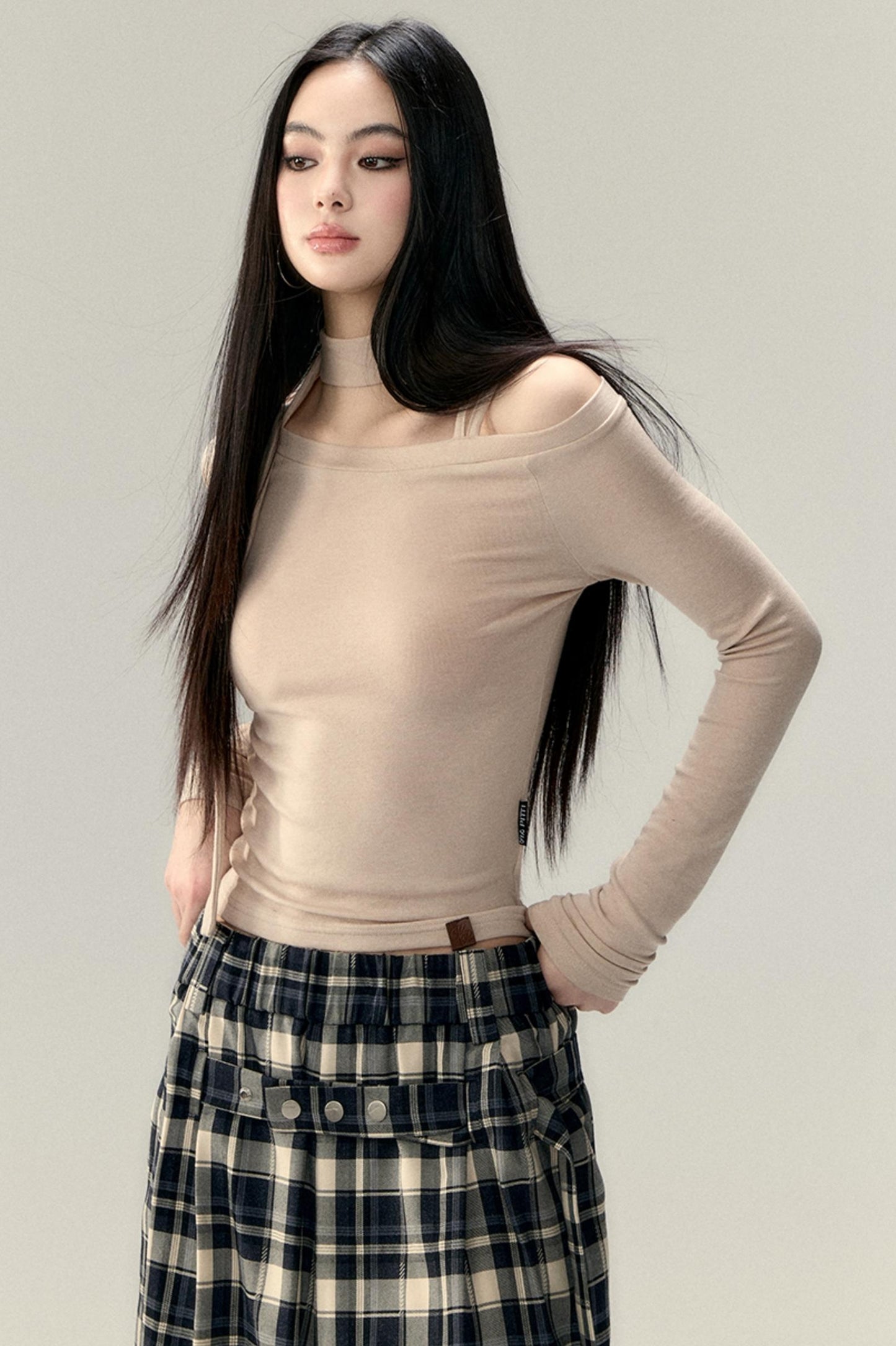 Hollowed-Out Shoulder Tencel Top