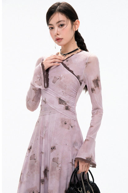 Robe à ourlet en pétales avec ombre de papillon 