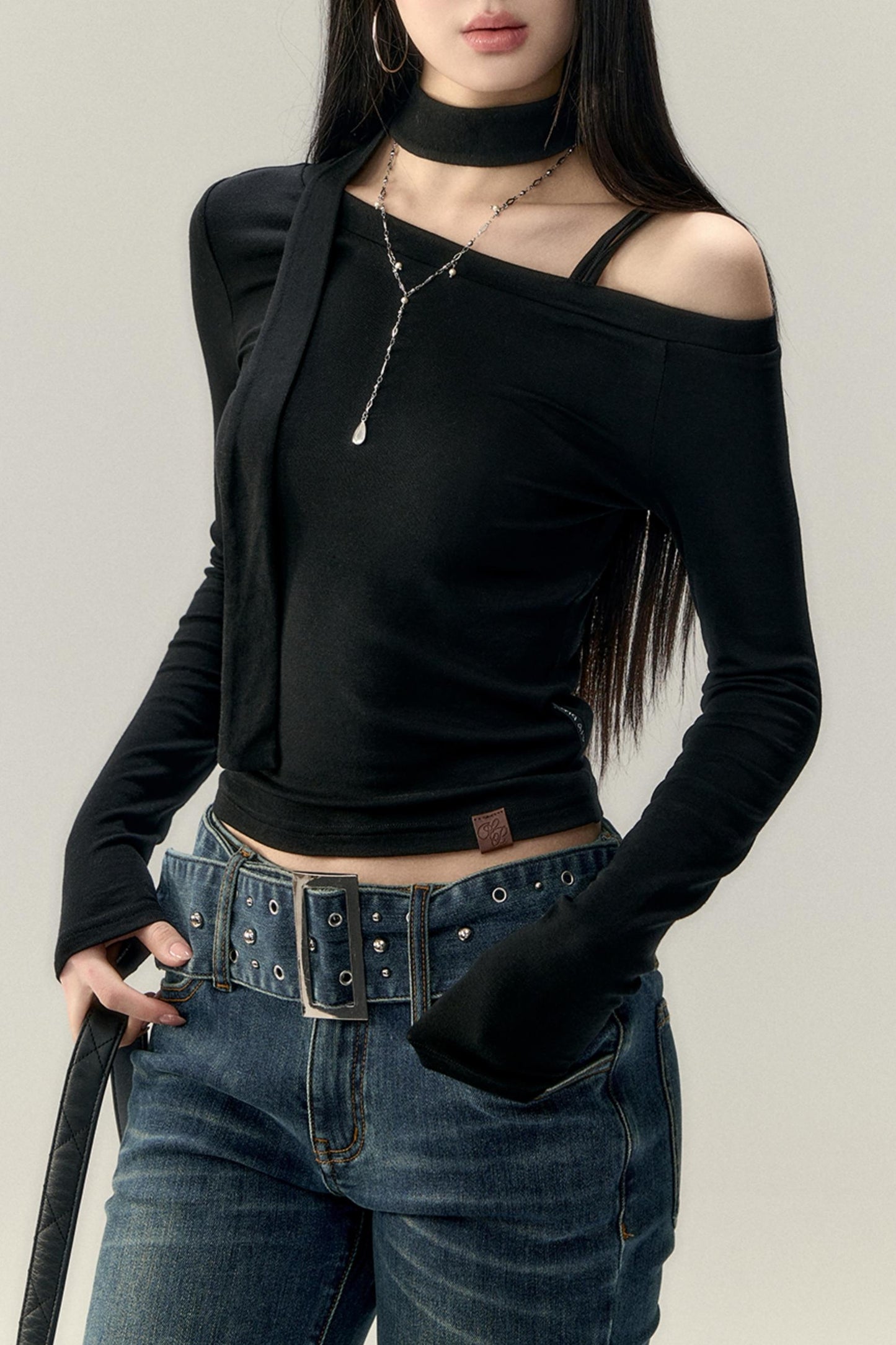 Hollowed-Out Shoulder Tencel Top