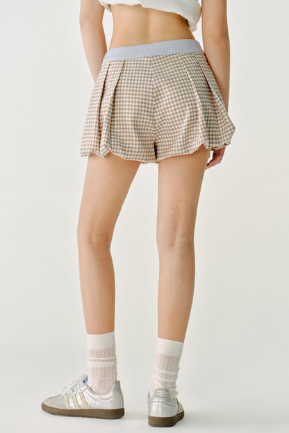 체크 패턴의 다용도 대조 A라인 반바지 