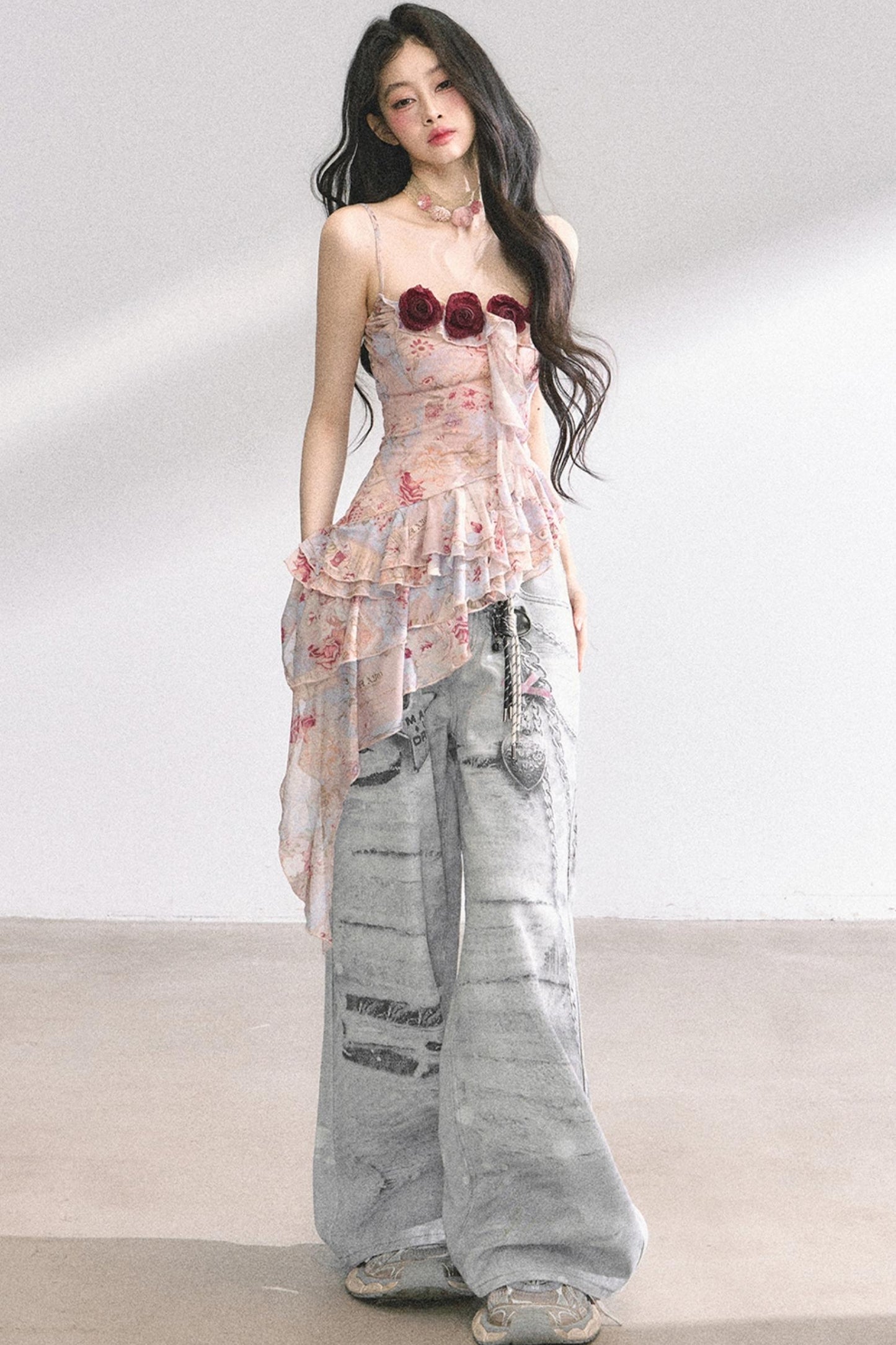 Asymmetrical Floral Slimming T-Shirt