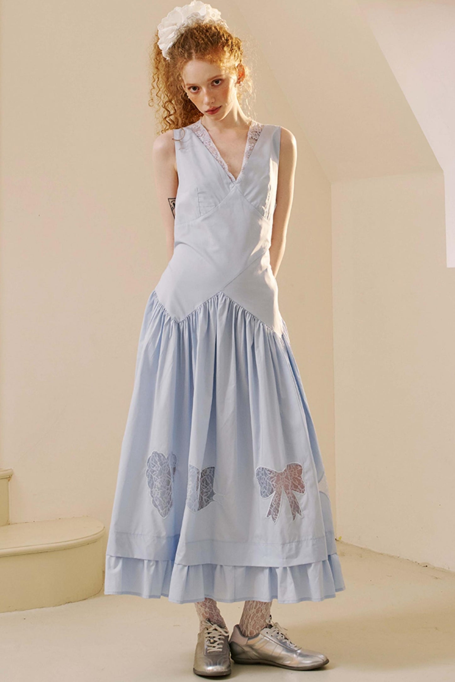 Elegant V-Neck Lace Dress