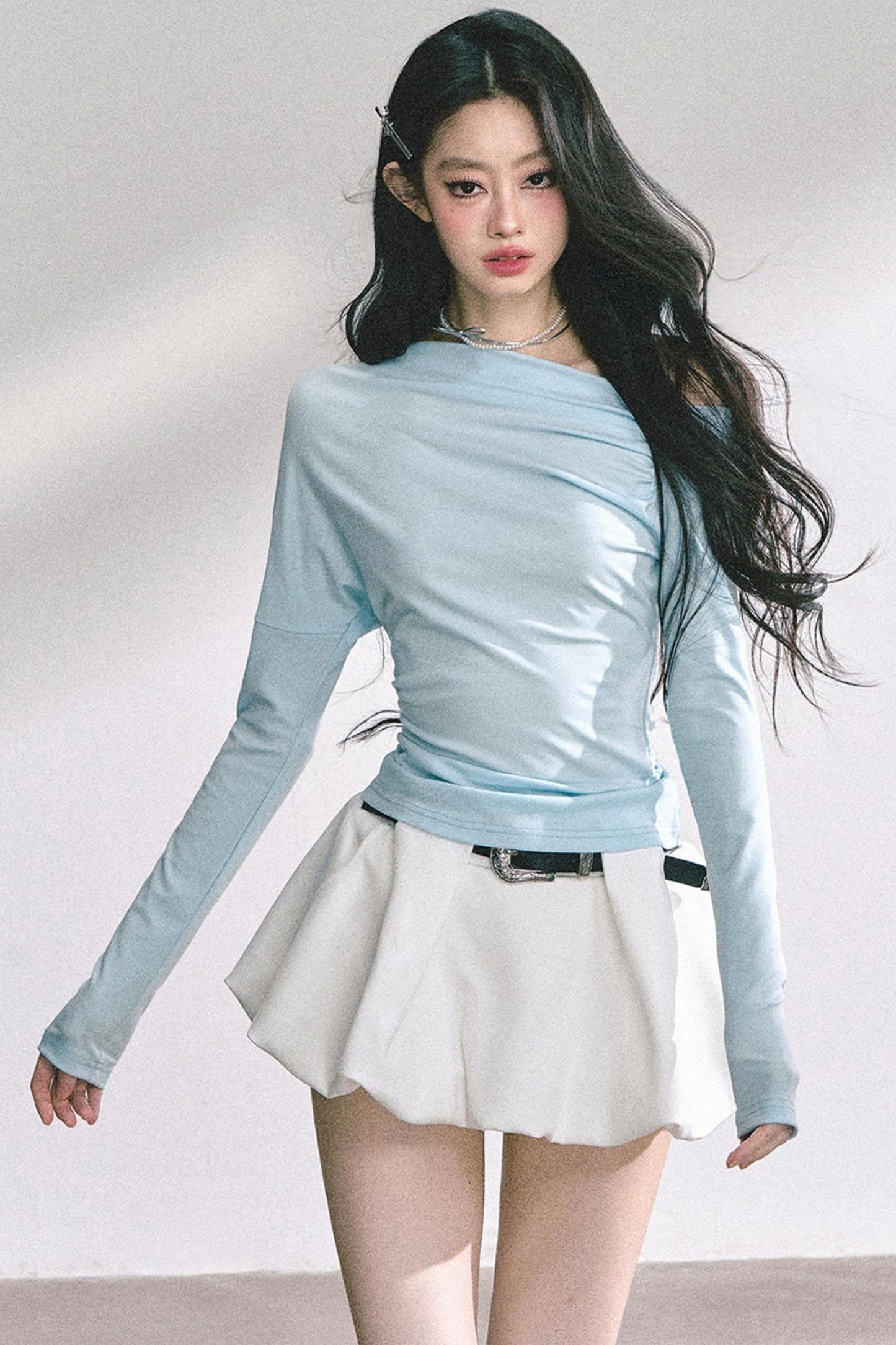 Straight Shoulder Long Sleeve T-Shirt