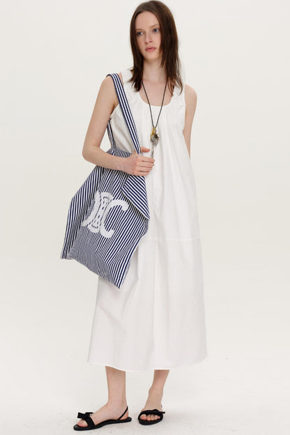 Chic Pleated U-Neck Dress