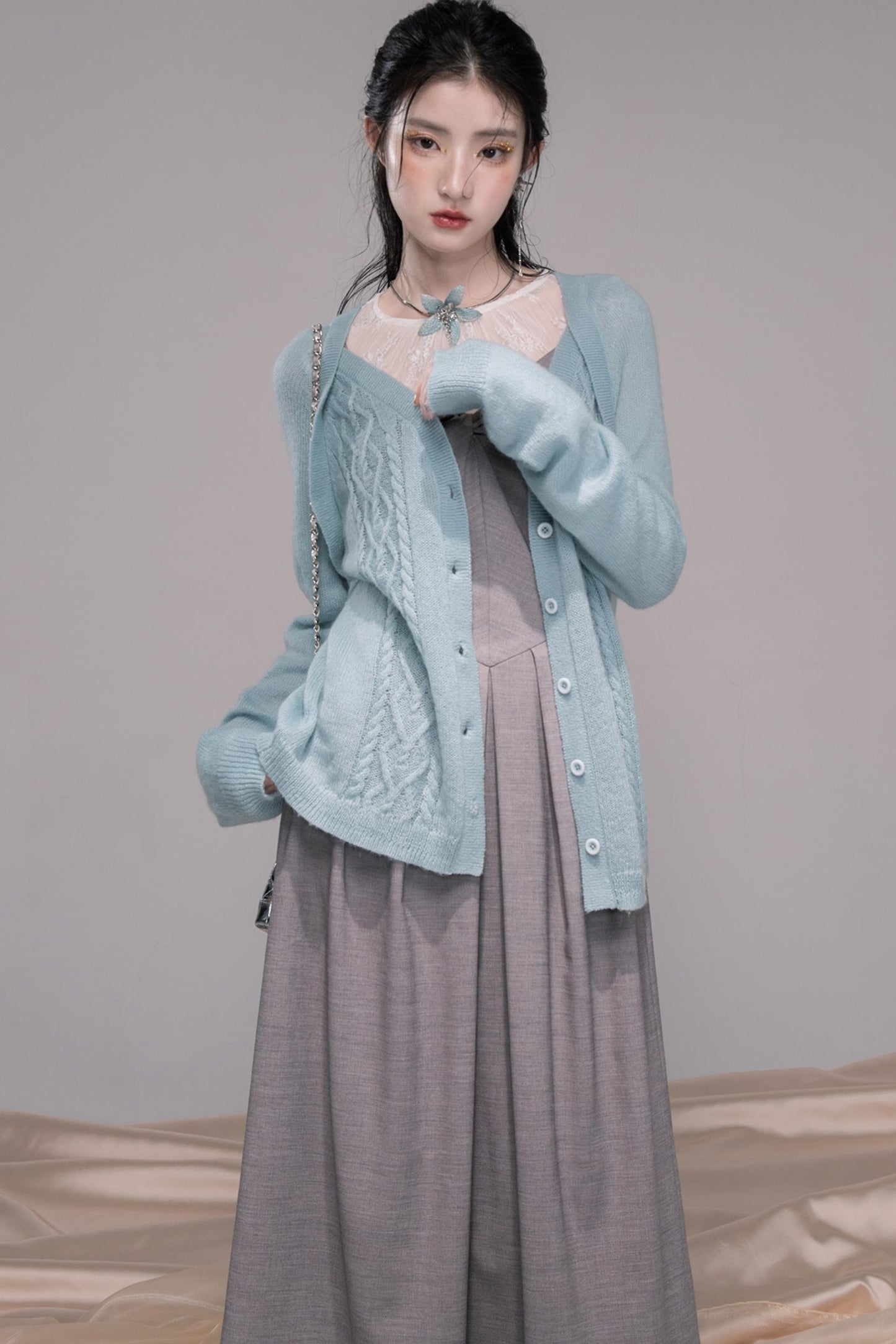 Wavy Wool Diamond Cardigan