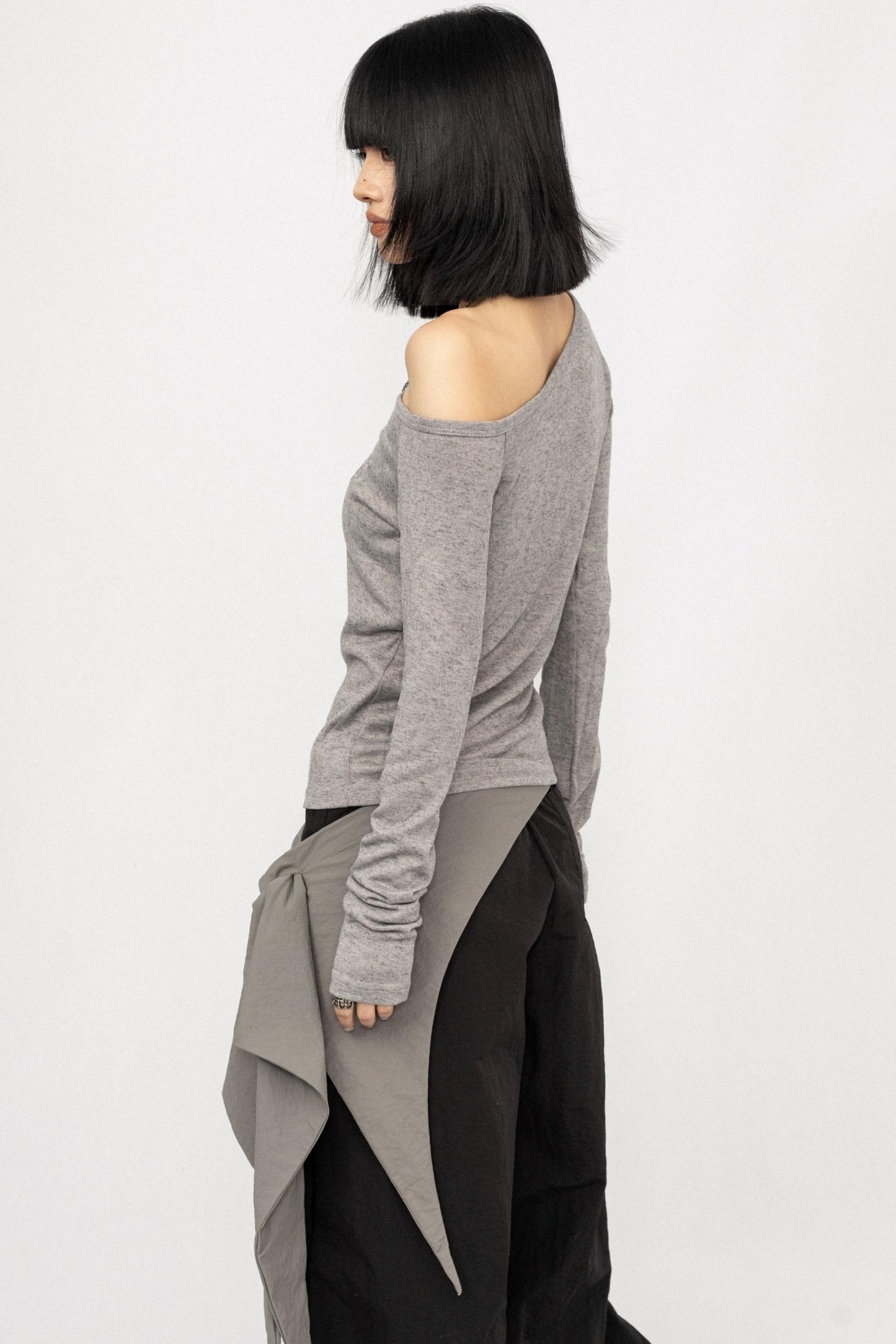 Slanted shoulder Long Sleeve Knitted Top