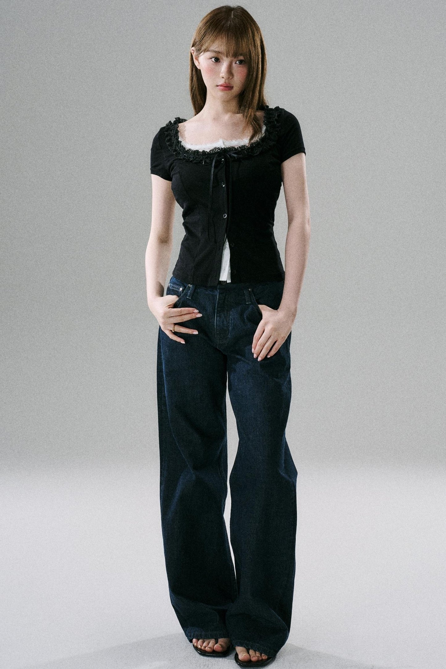 Fake Two-Piece Lace Slim Top