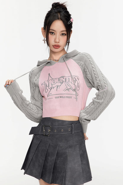 Contrasting Cropped Sweater