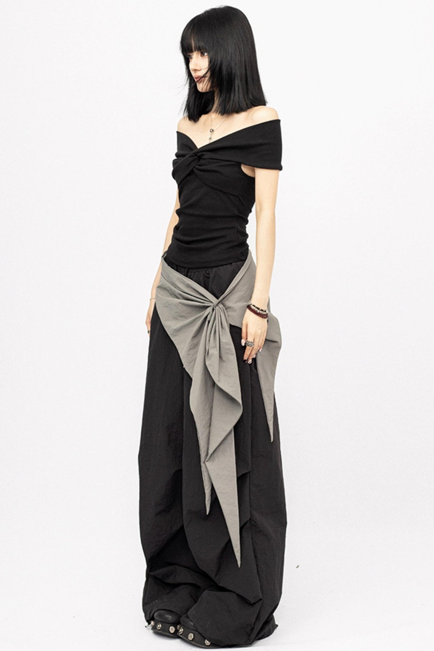 American Black Boat Neck Slim Top