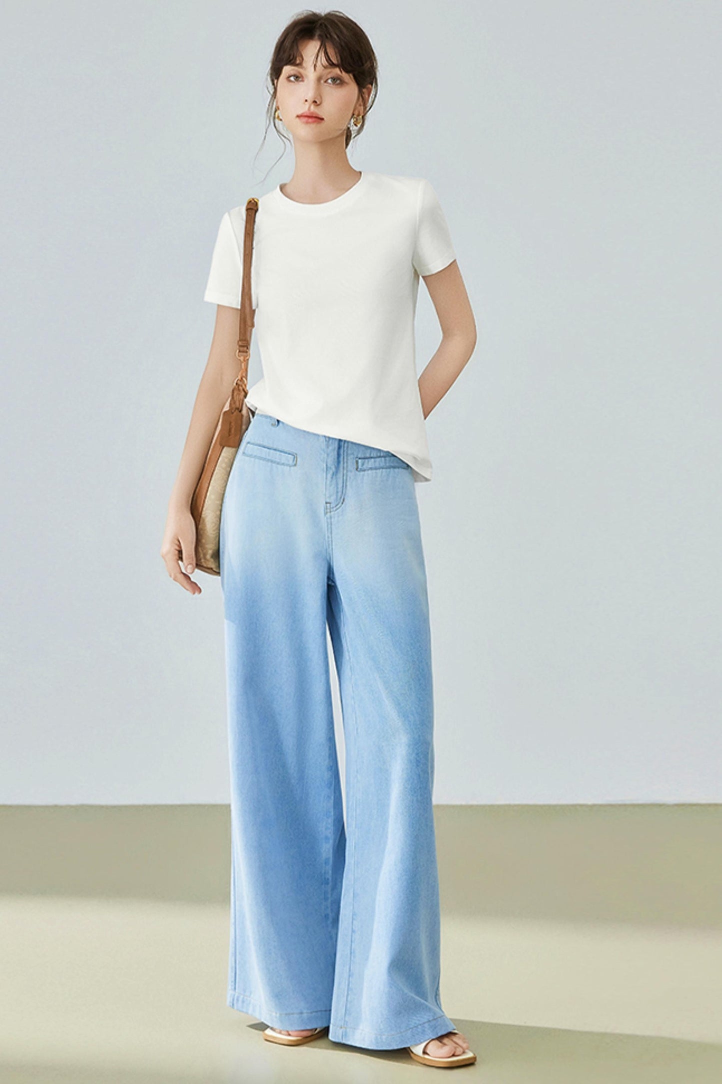 Slim Fit Lily Style White Tee