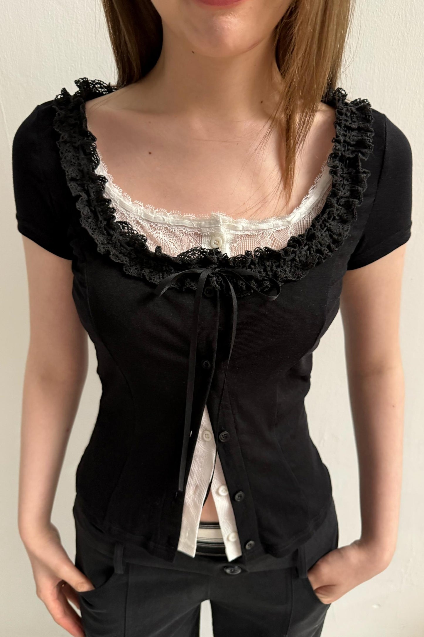 Fake Two-Piece Lace Slim Top