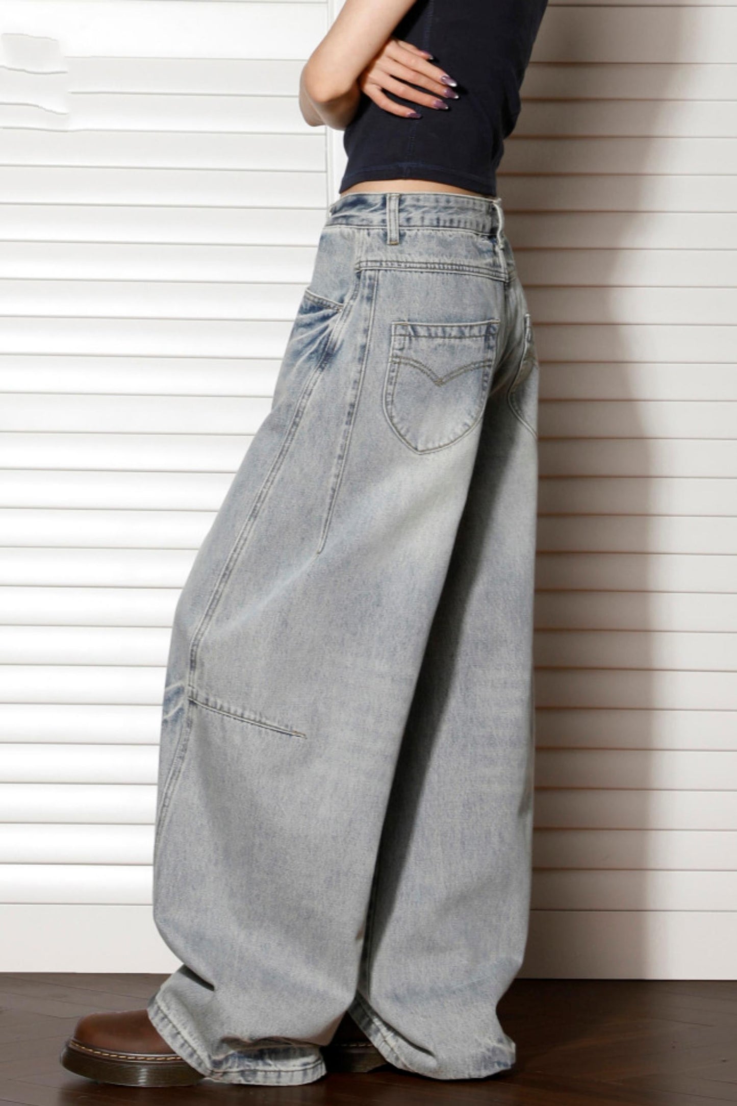 Retro High-Waisted Wide-Leg Jeans