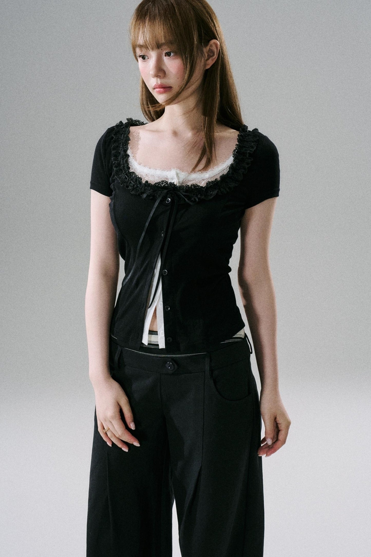 Fake Two-Piece Lace Slim Top