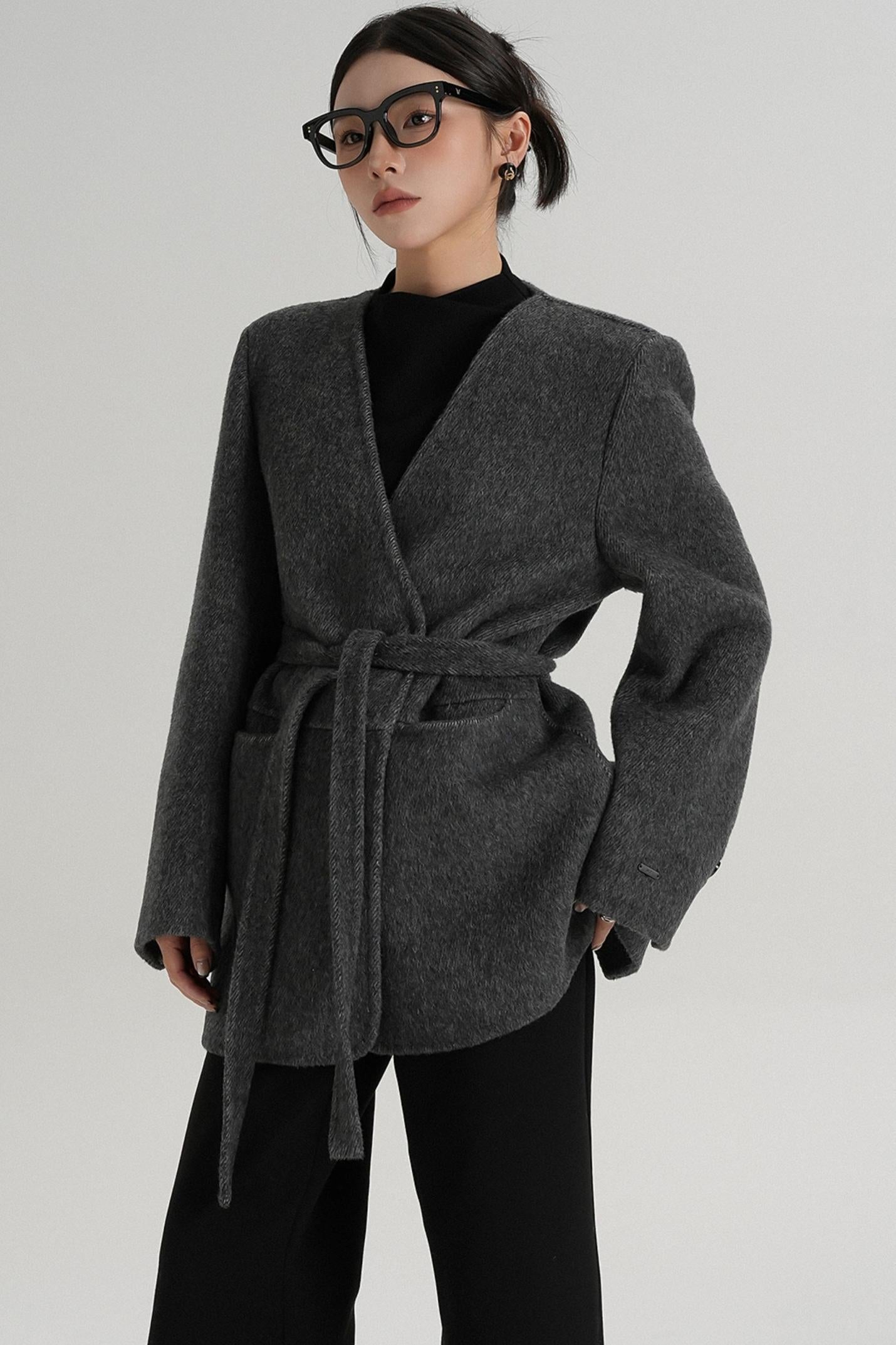 Elegant Mid-Length Wool Suit Coat