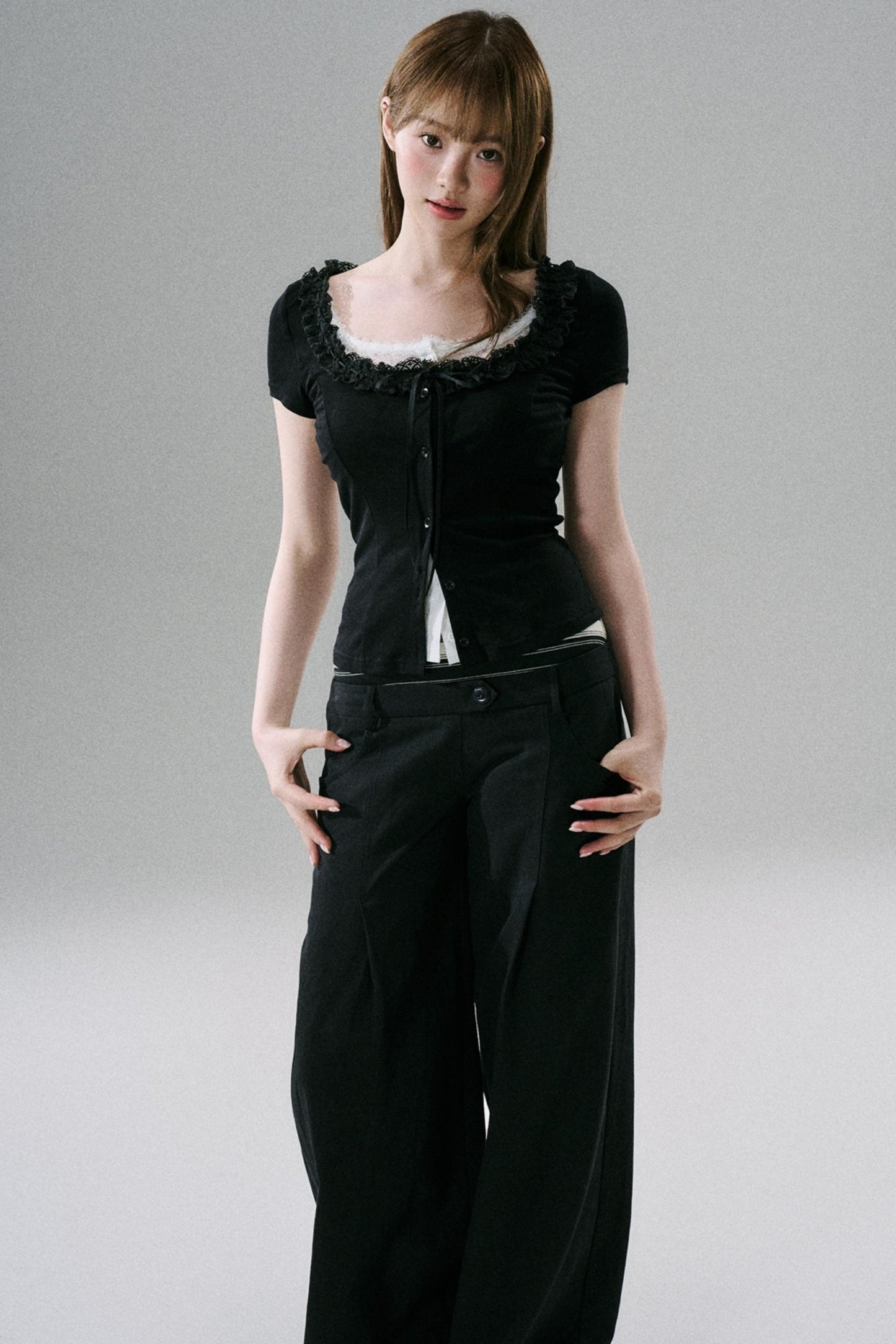 Fake Two-Piece Lace Slim Top