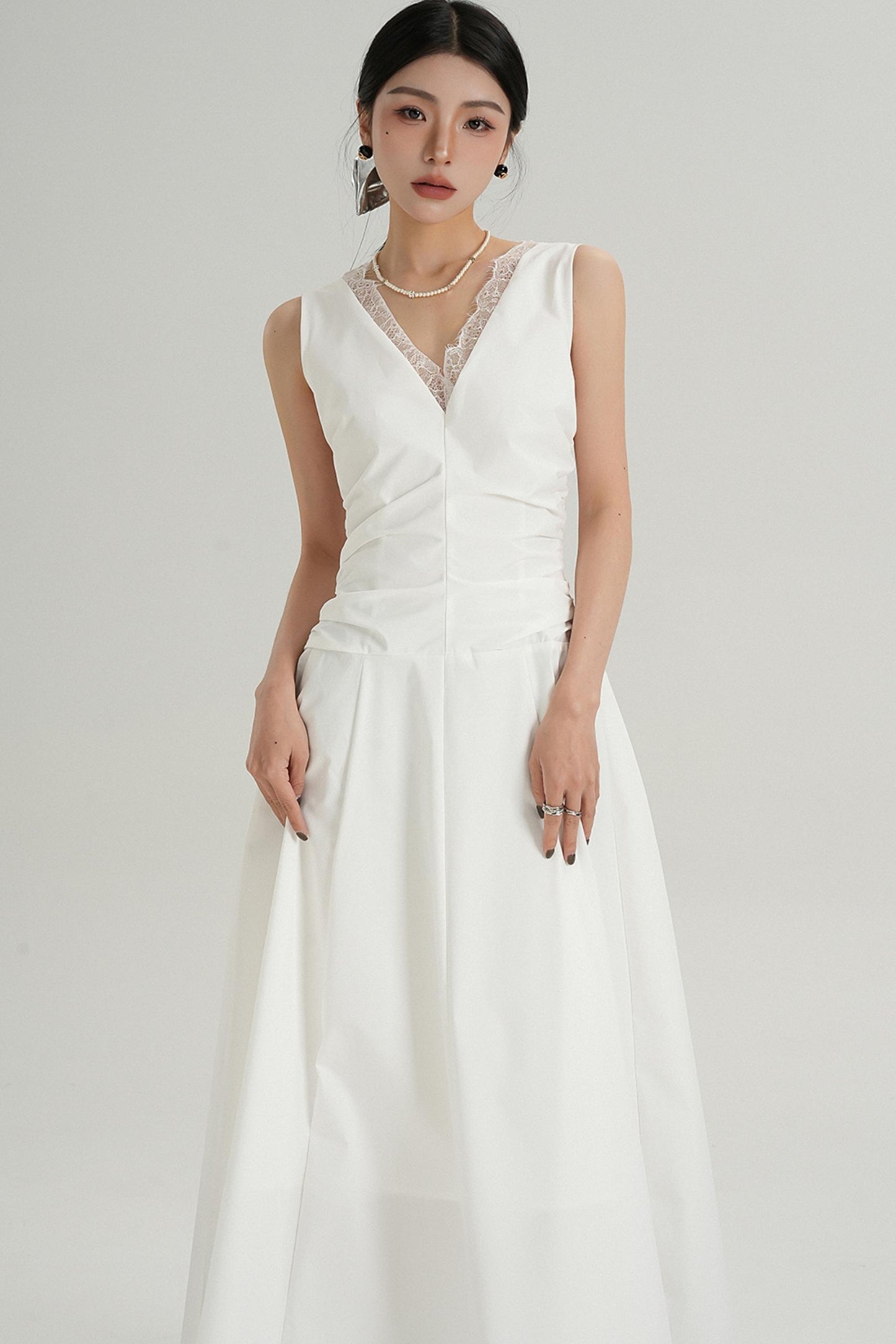 V-Neck Slim Pleated Lace Dress