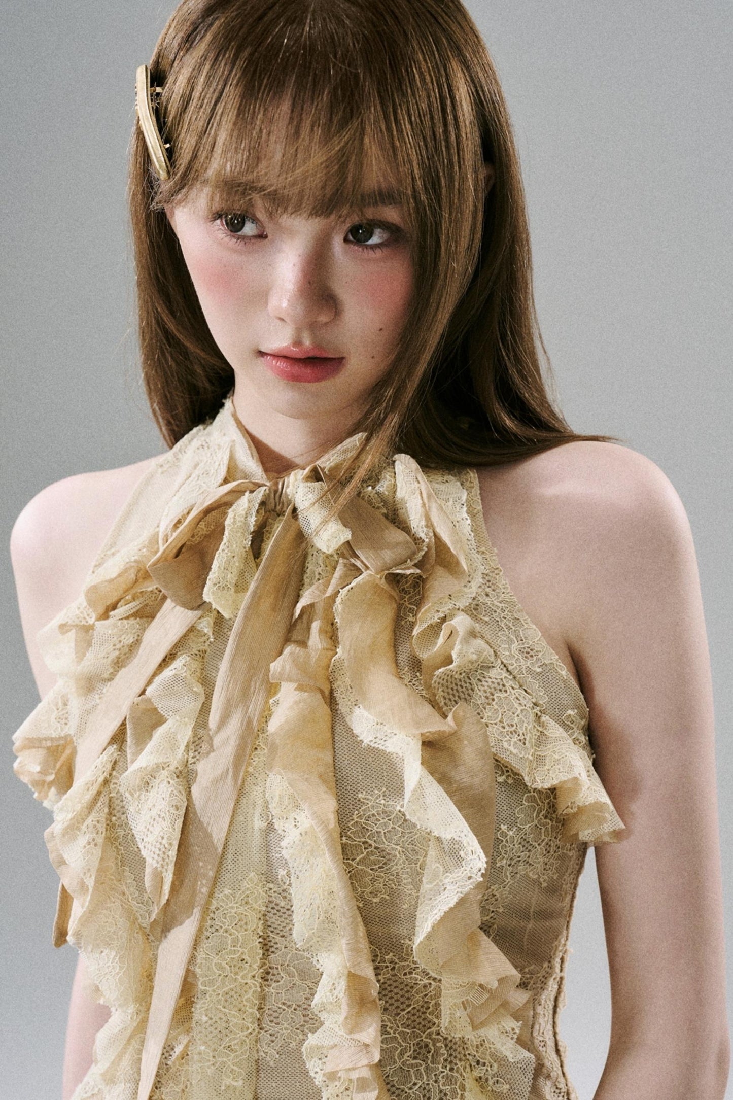 Slim Fit Ruffled Lace Halter Top