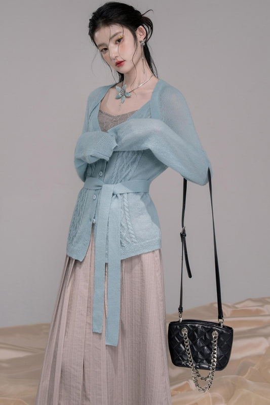 Wavy Wool Diamond Cardigan