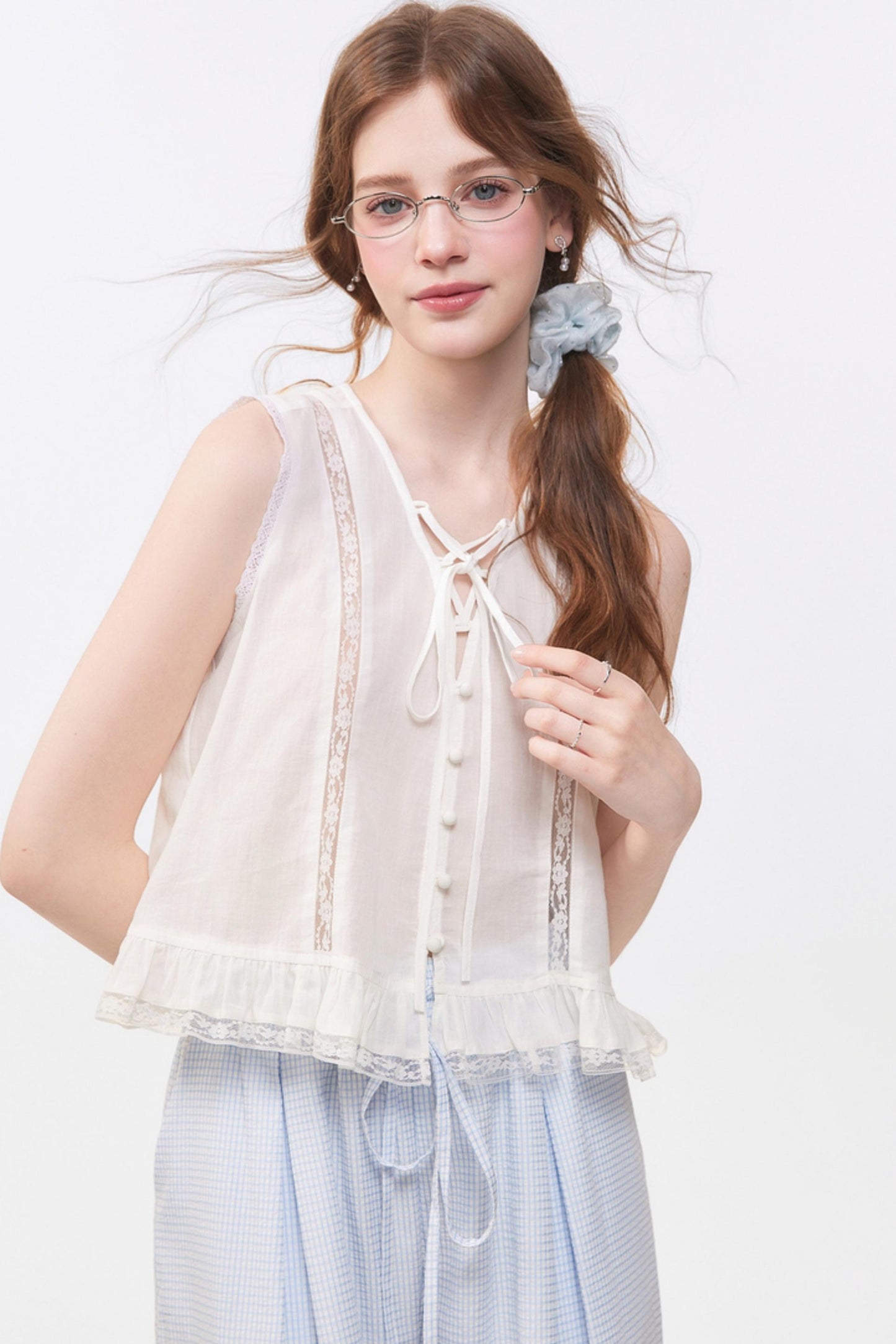 Sleeveless Lace Suit Set-Up