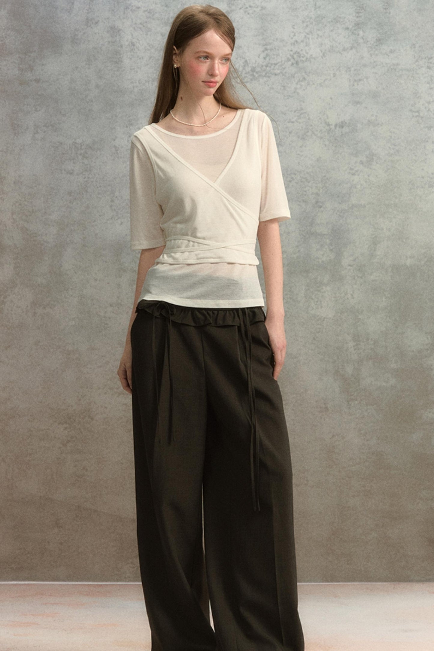 Niche V-Neck Slimming Tee