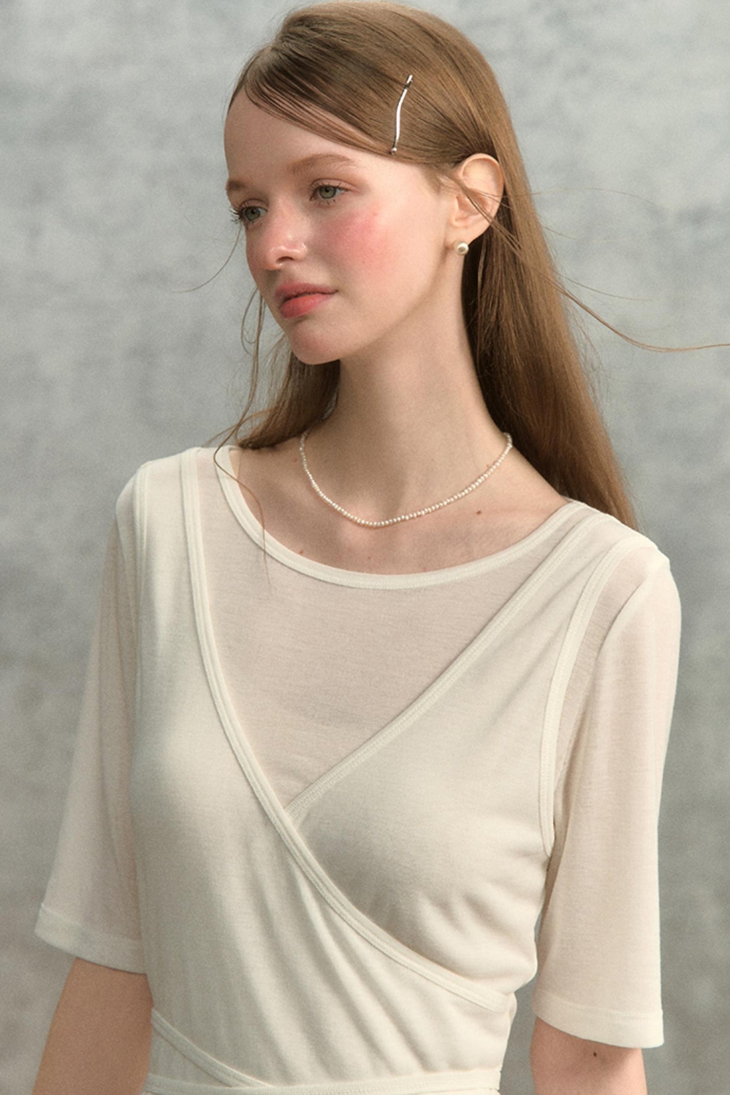 Niche V-Neck Slimming Tee