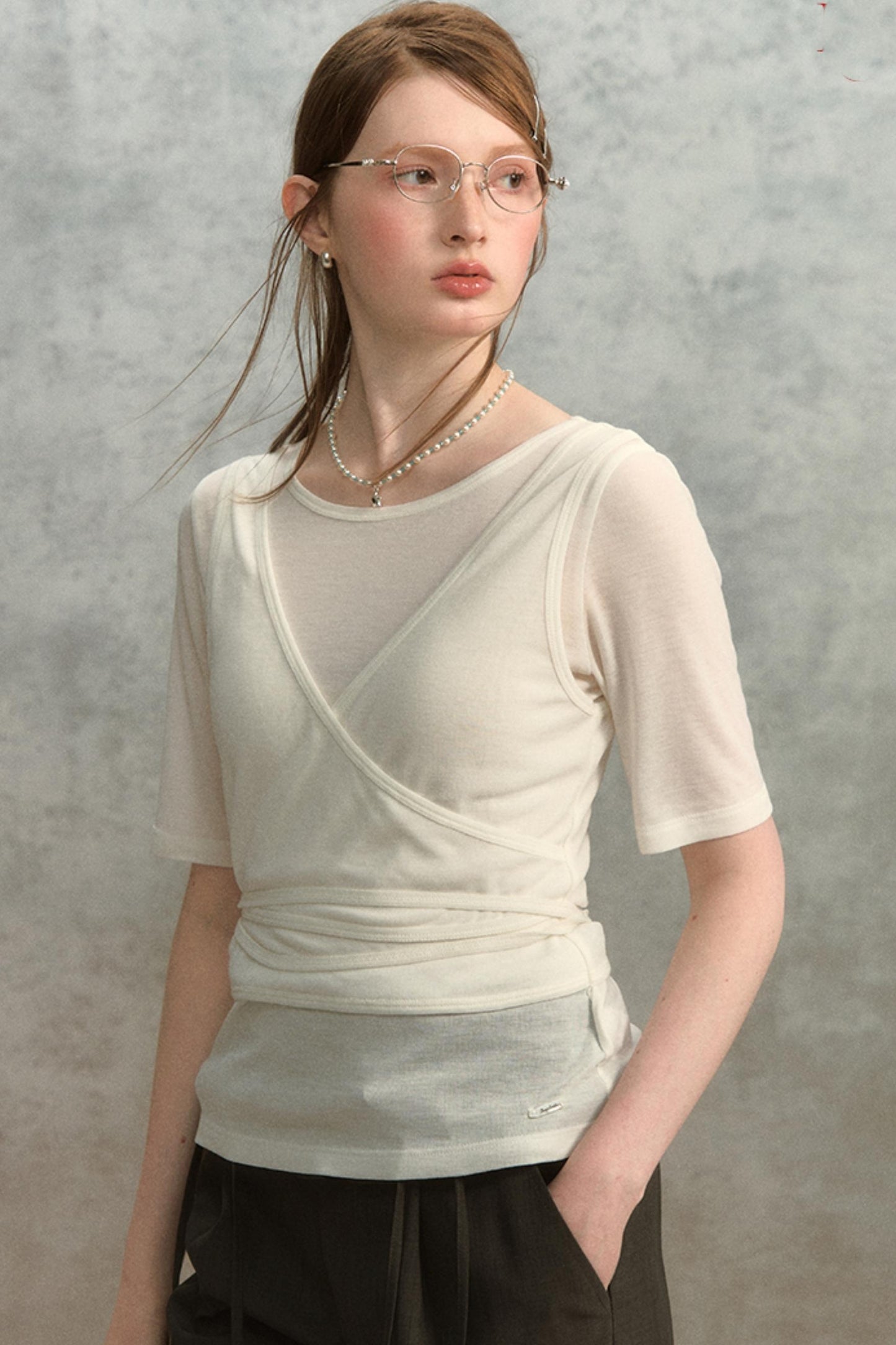 Niche V-Neck Slimming Tee