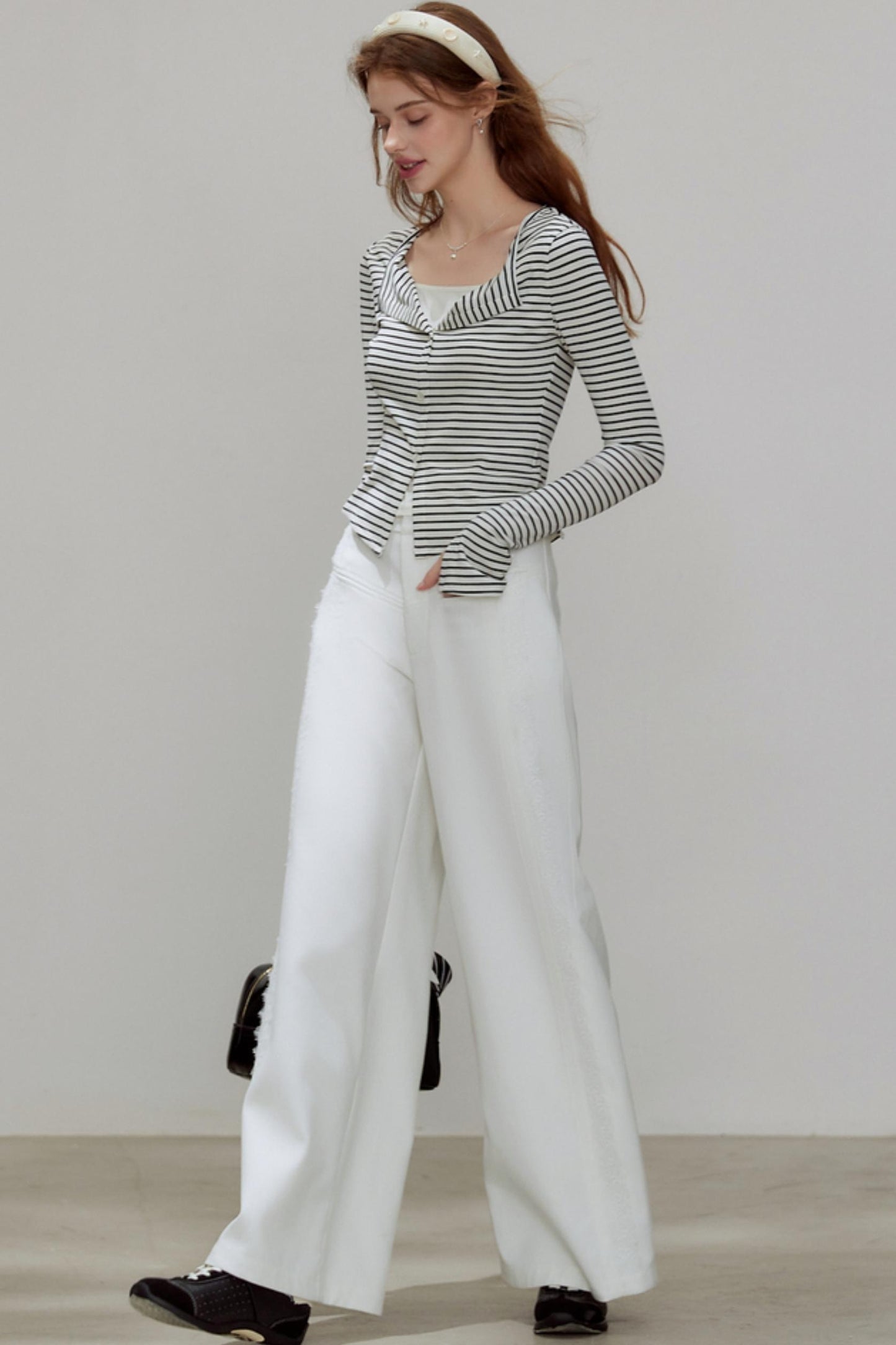 Slimming Silhouette Pants