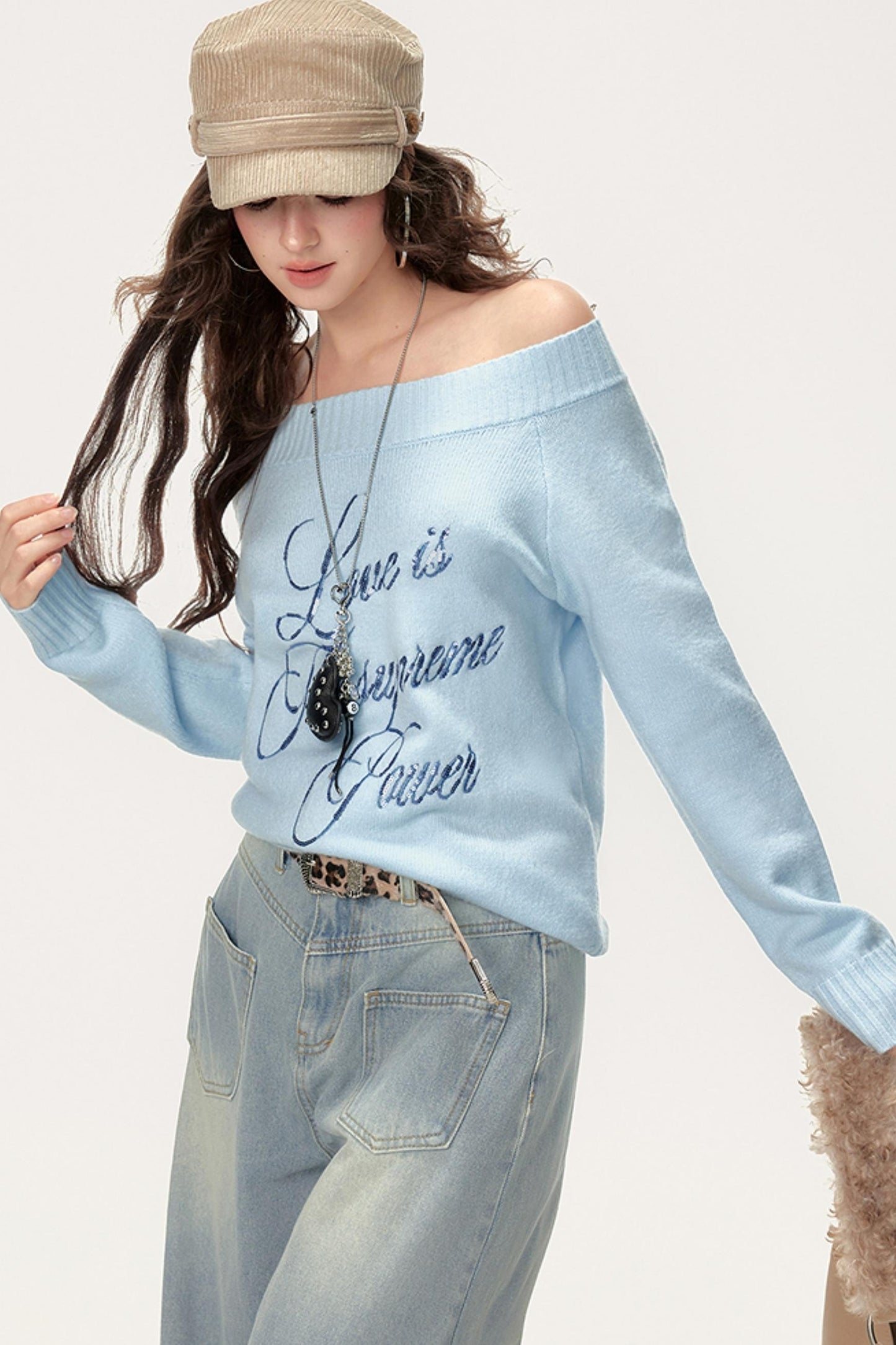 Soft Shoulder Slim Knit Sweater