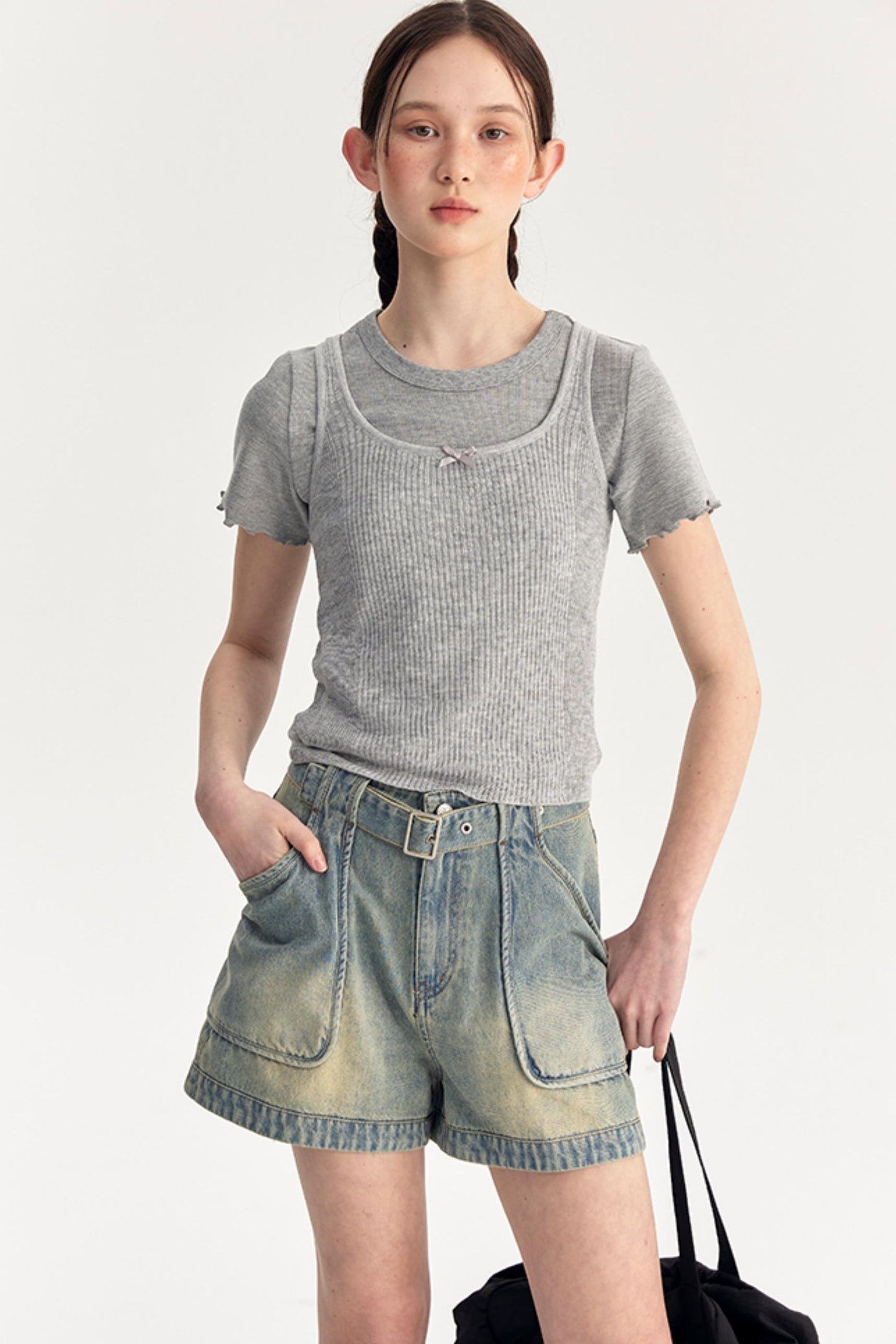 Bow Knit Vest With T-Shirt Set-Up