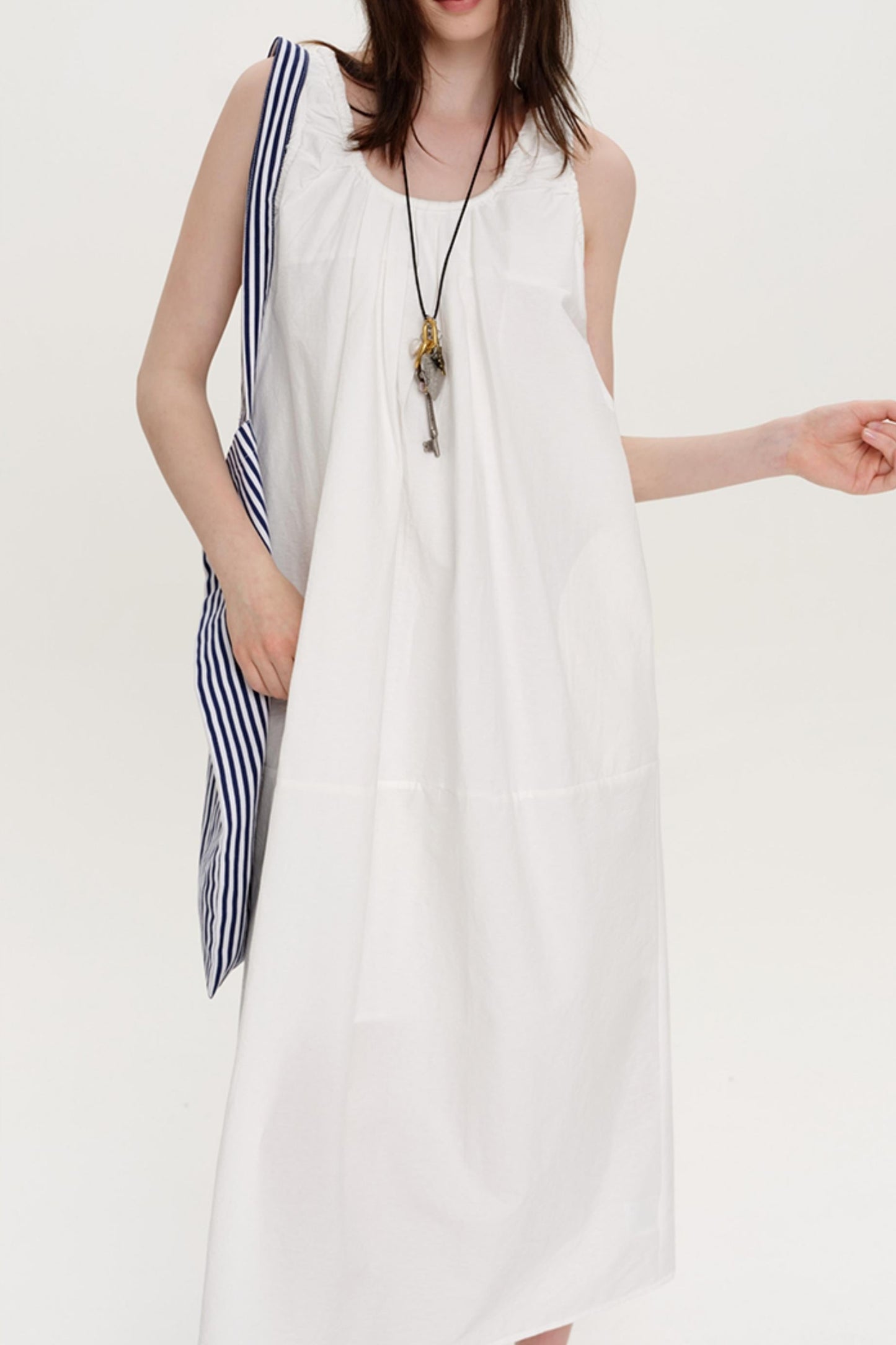 Chic Pleated U-Neck Dress