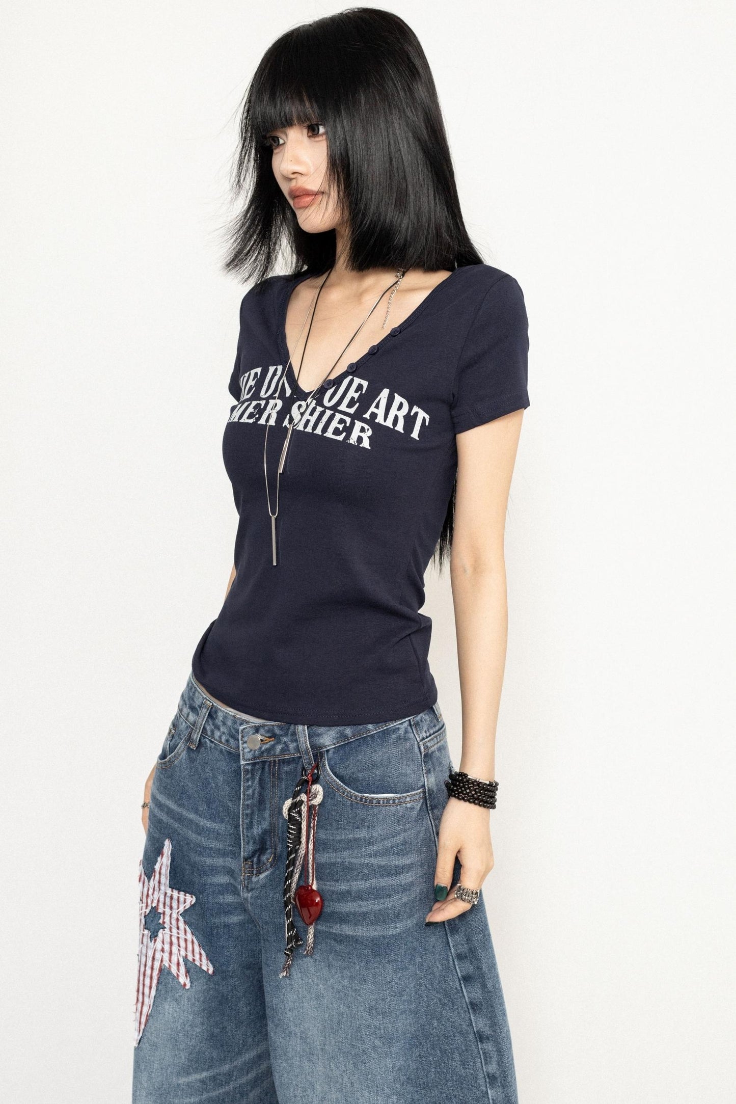 Slim V-Neck Tee