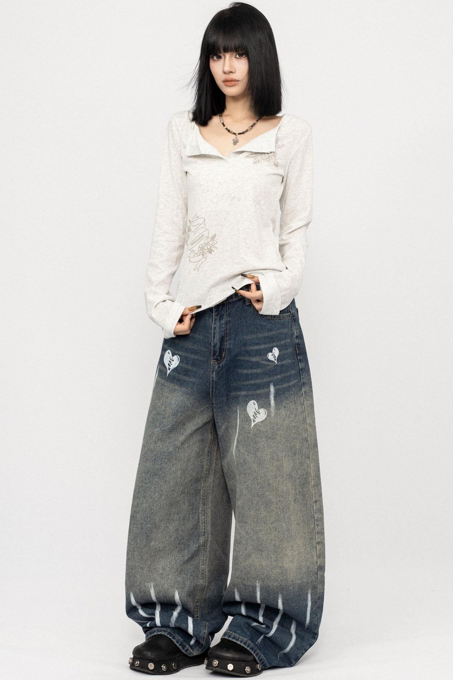 Vintage Distressed Straight Jeans