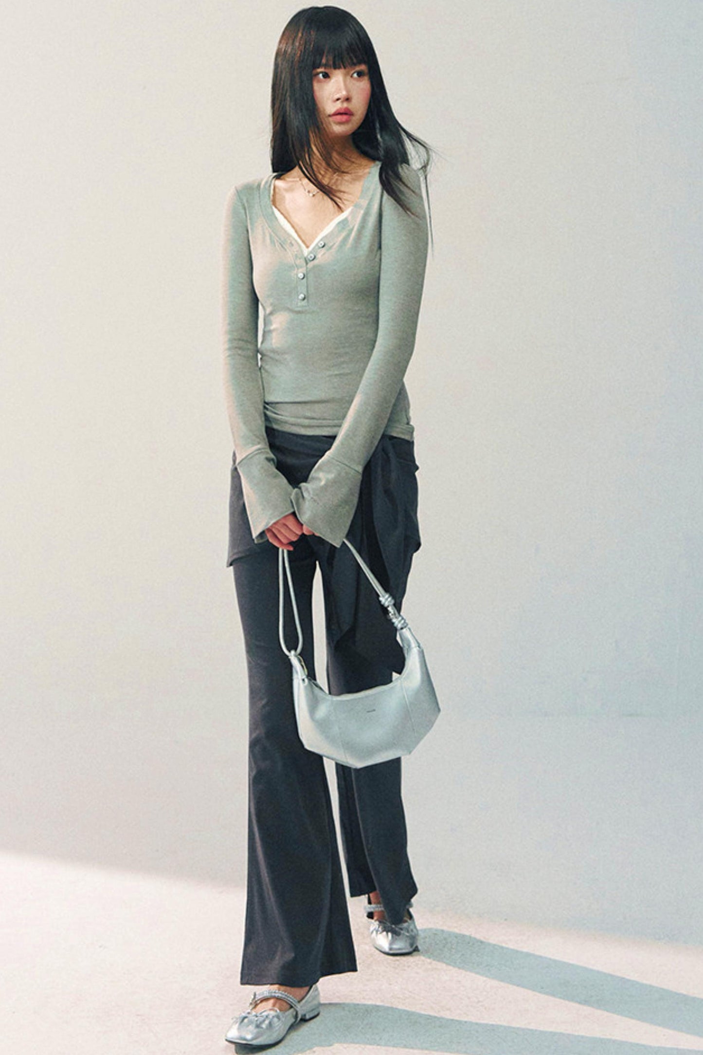 브이넥 슬림 탑